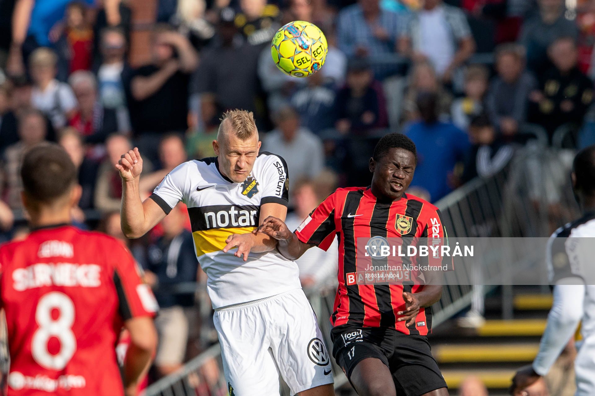 s Robin Jansson och Brommapojkarnas Eric Johana Omondi