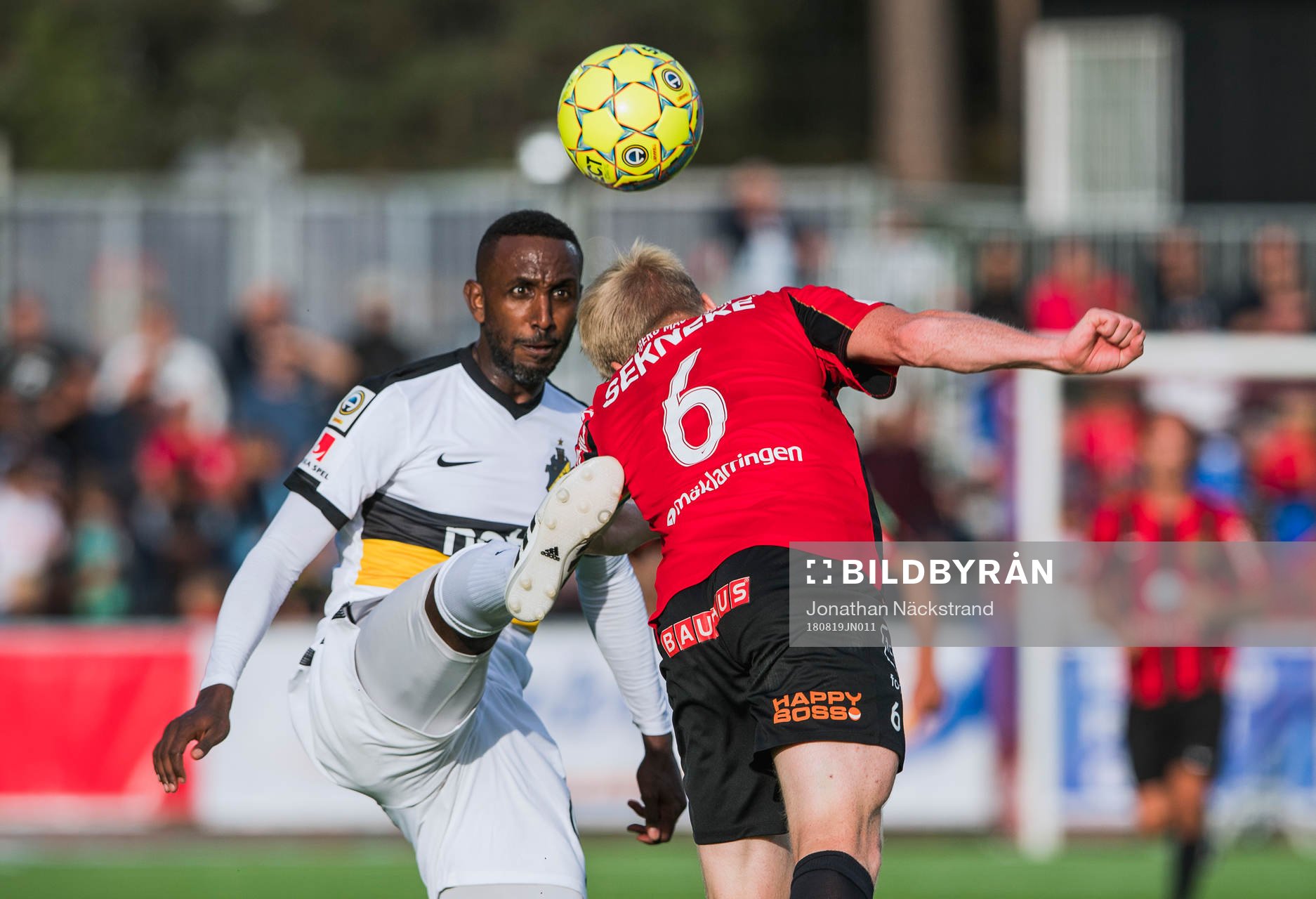 s Henok Goitom och Brommapojkarnas Gustav Sandberg Magnusson