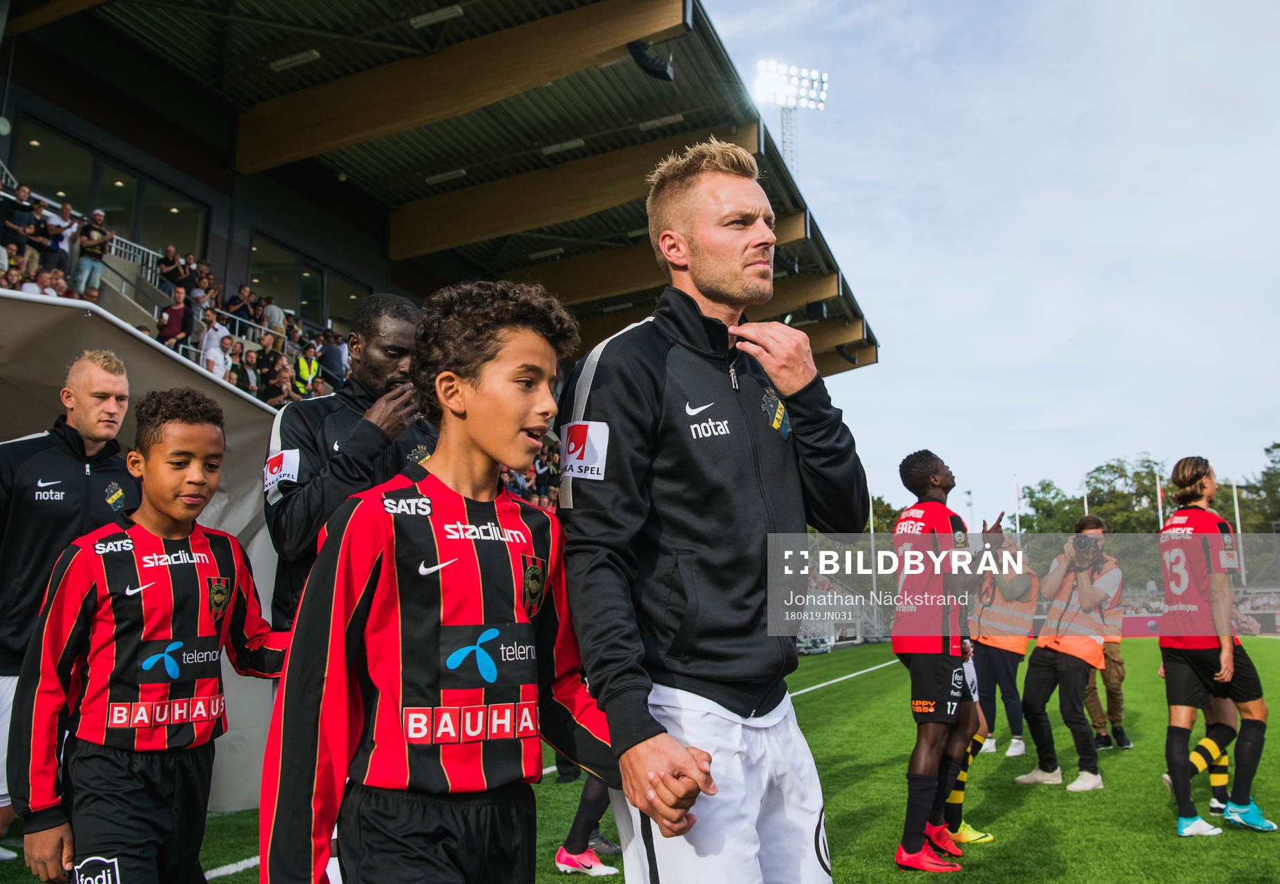 s Sebastian Larsson