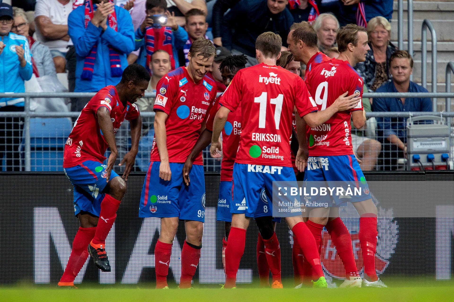 Helsingborgs Andri Runar Bjarnason jublar med lagkamrater