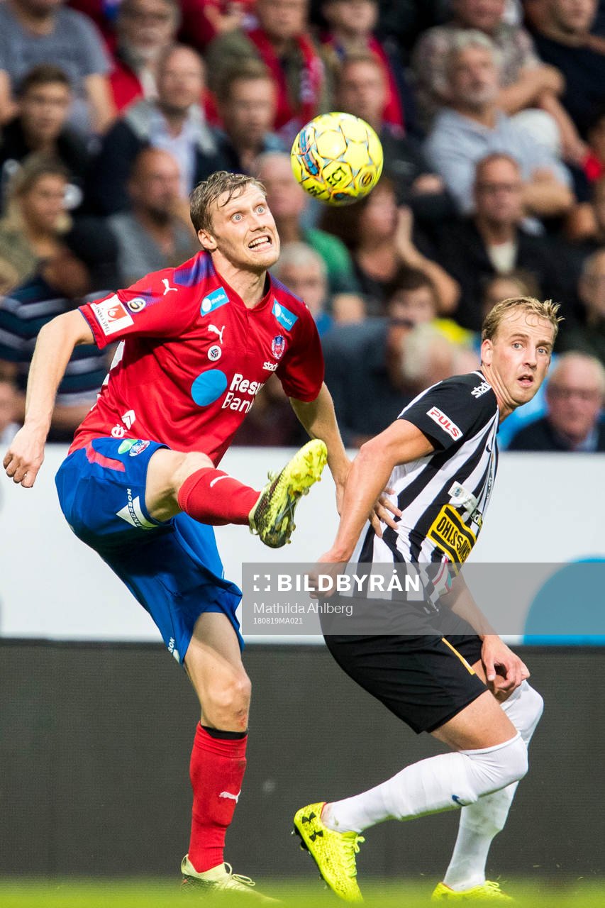 Helsingborgs Andri Runar Bjarnason och Landskronas Philip