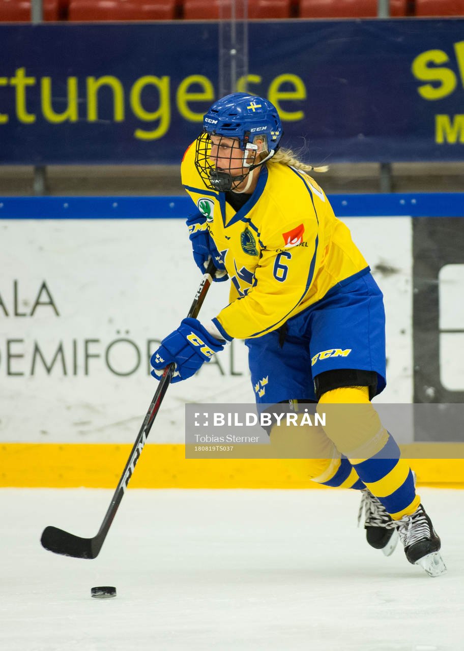 Josefine Holmgren