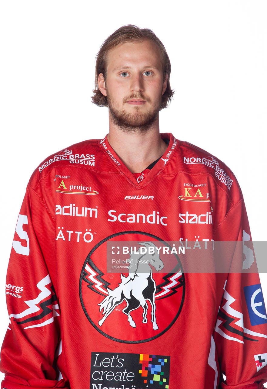 Vita Hästens Erik Flood