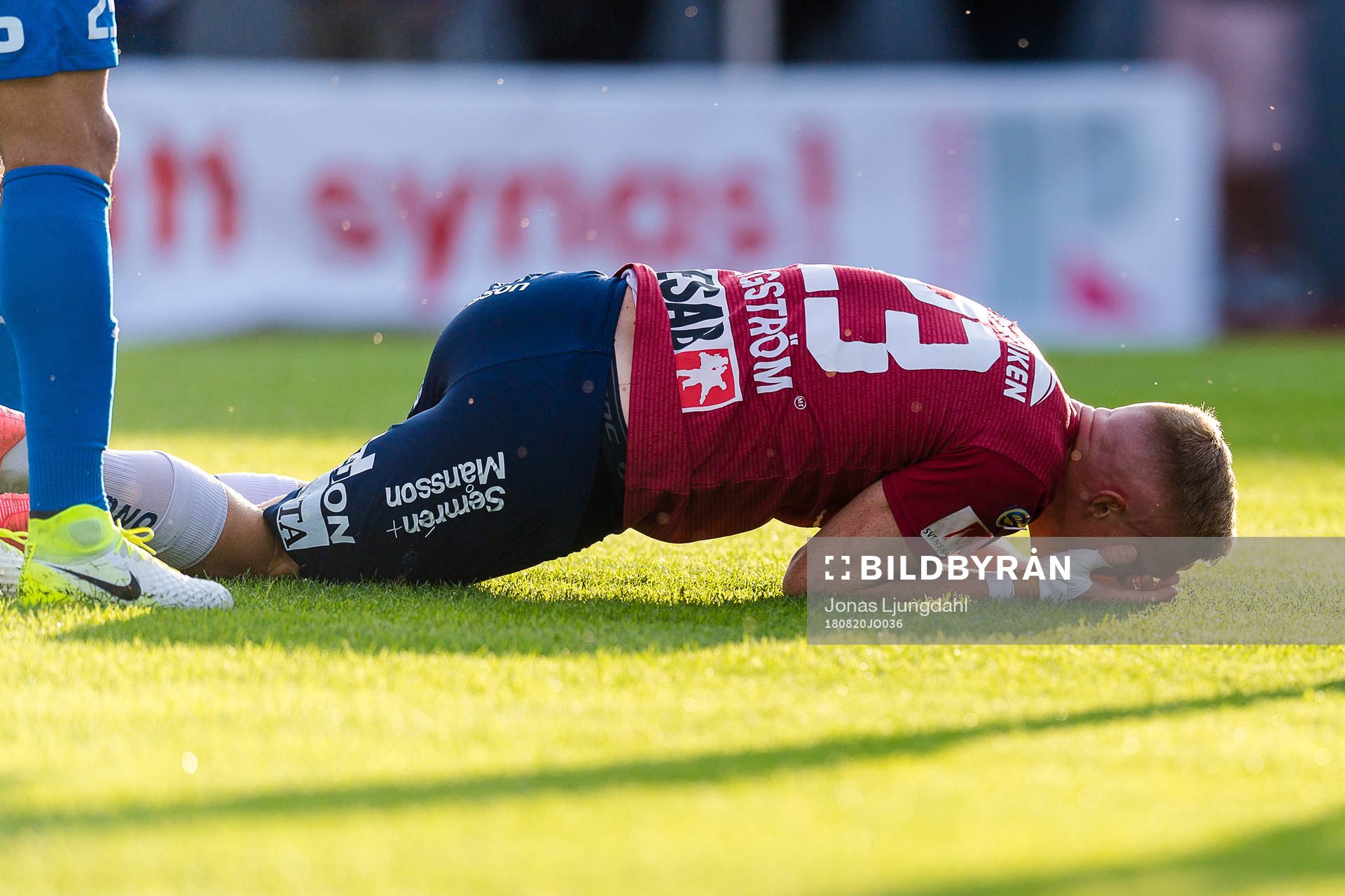 Örgrytes David Engström har ont