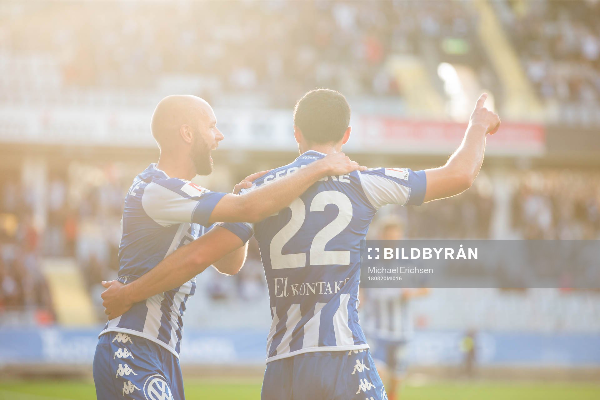 IFK Göteborgs Giorgi Kharaishvili jublar med Robin Söder