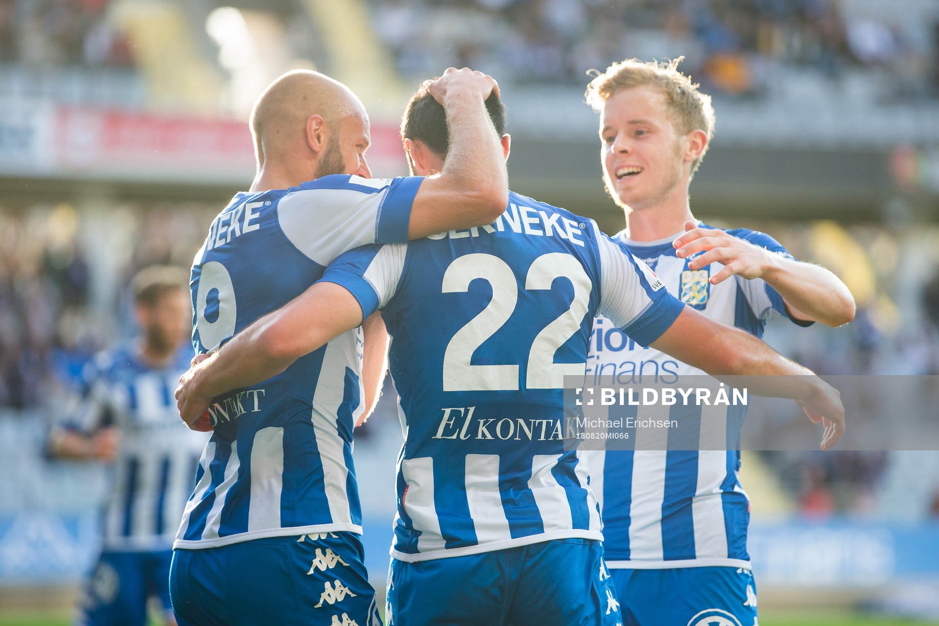 IFK Göteborgs Giorgi Kharaishvili jublar med Robin Söder