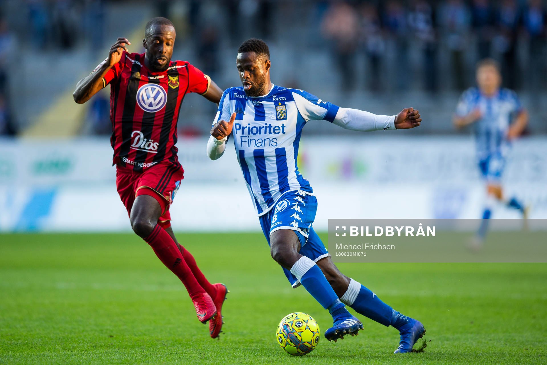 Östersunds Ronald Mukiibi mot IFK Göteborgs Vajebah