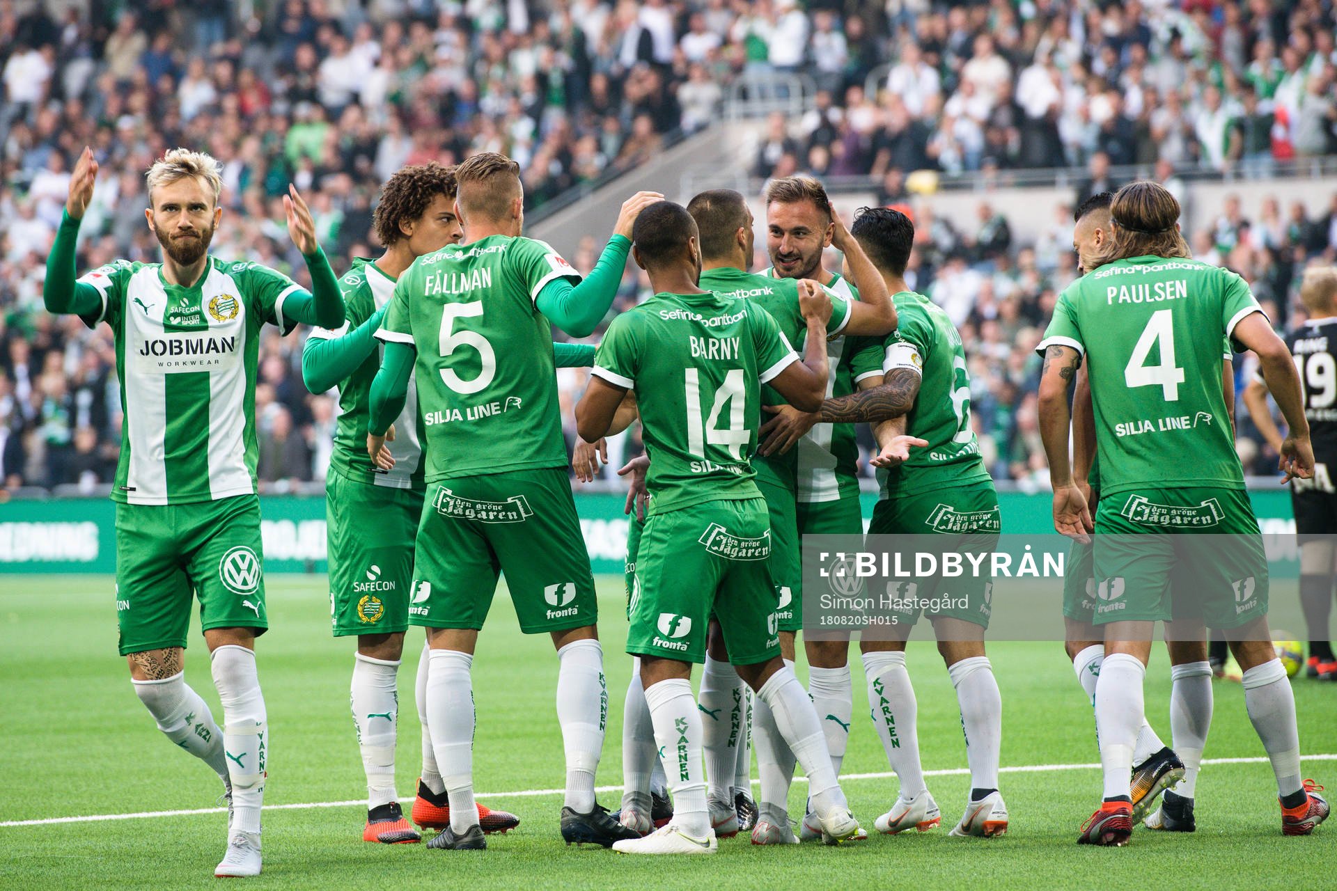 Hammarbys spelare jublar