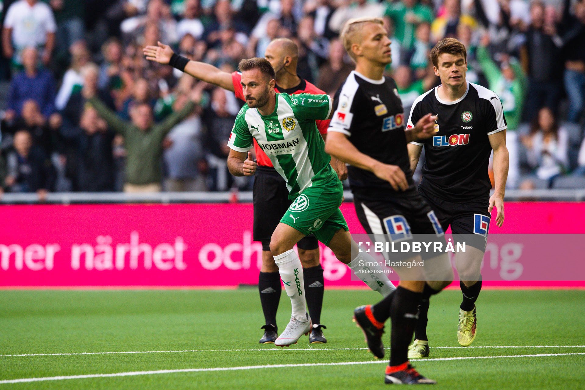 Hammarbys Muamer Tankovic jublar