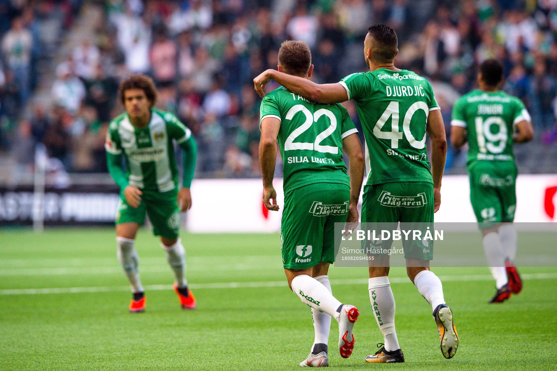 Hammarbys Nikola Djurdjic och Muamer Tankovic jublar