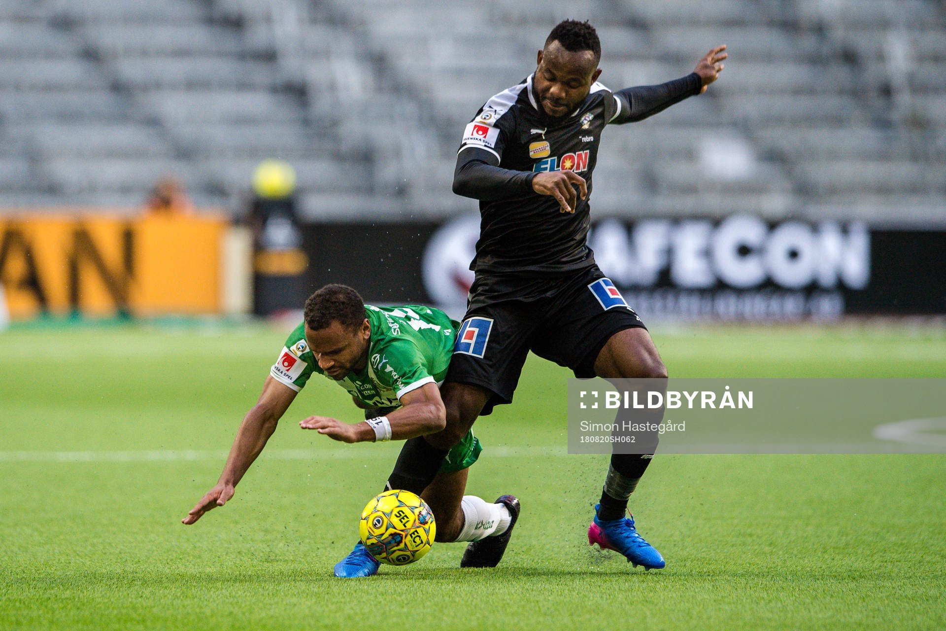 Hammarbys Serge-Junior Martinsson Ngouali och Örebros
