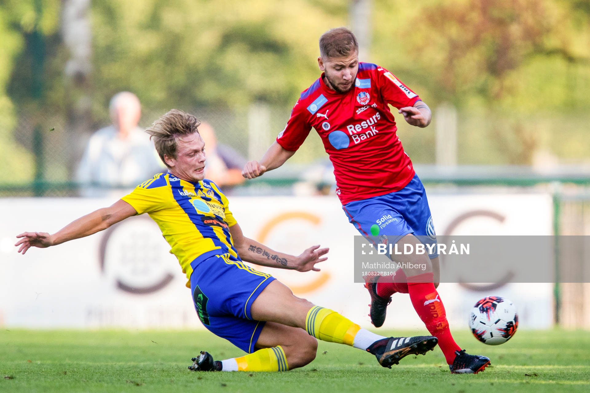 Eskilsminnes Robin Hofsö och Darijan Bojanic