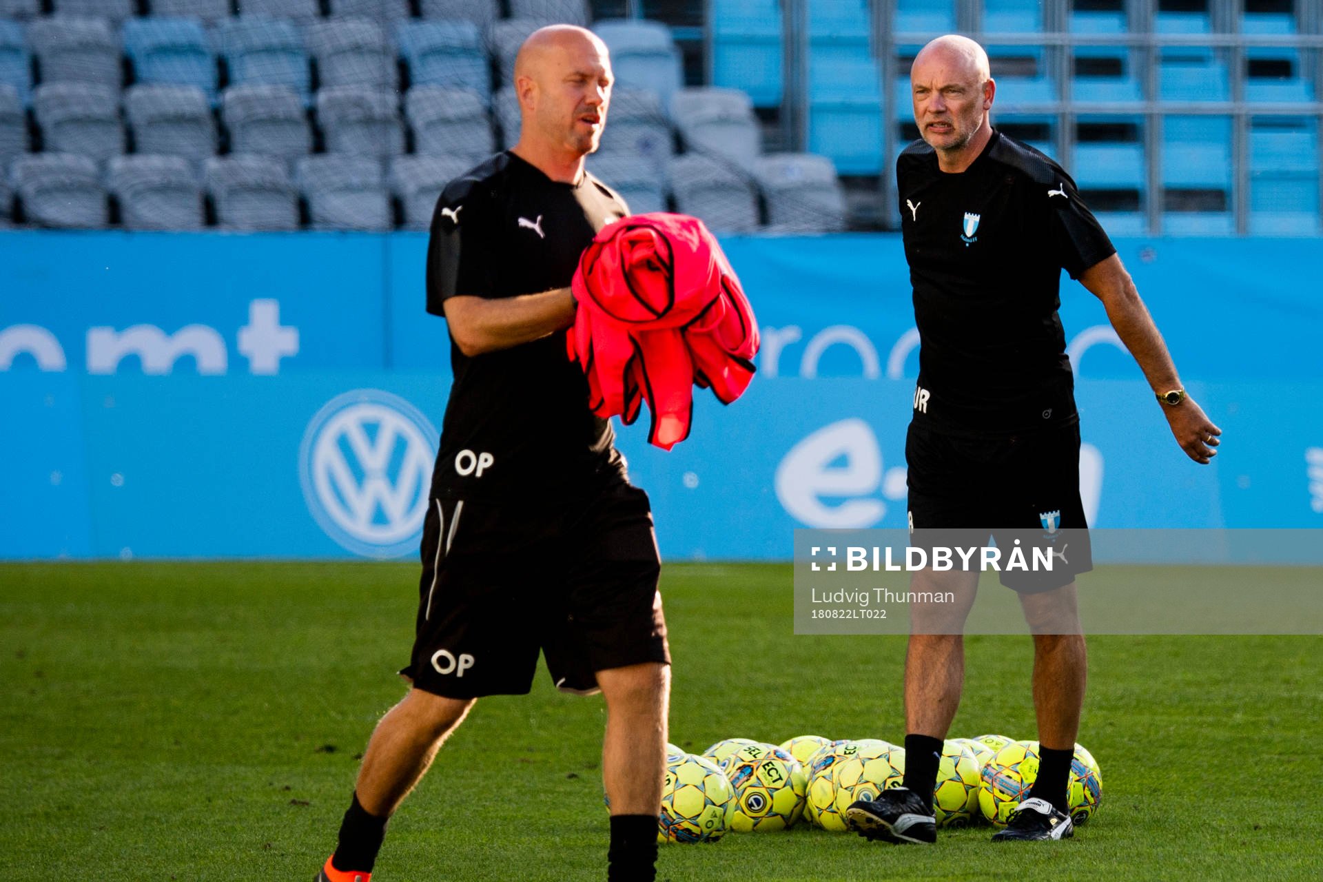 Assistant coach Olof Persson and head coach Uwe Rösler of