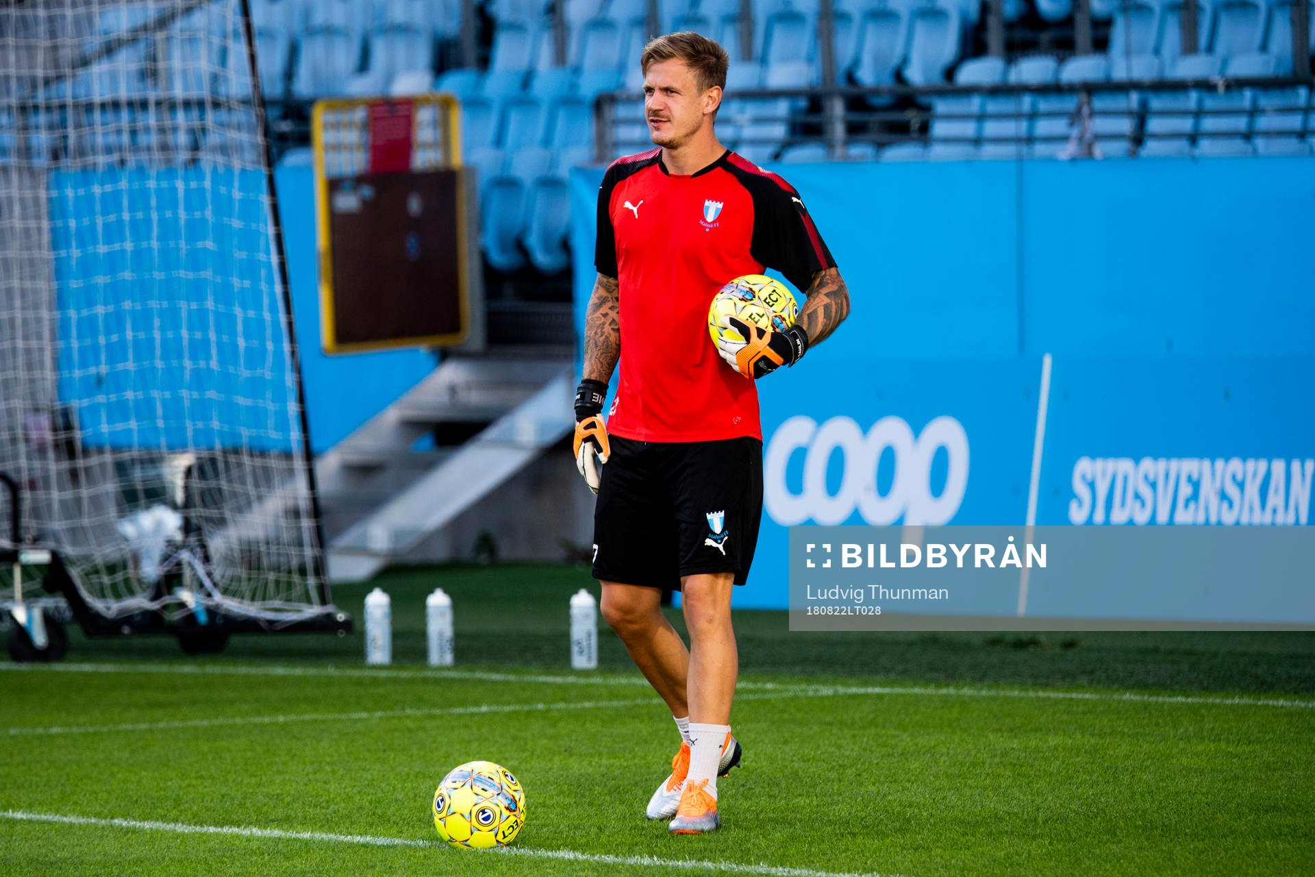 Goalkeeper Johan Dahlin of Malmö FF