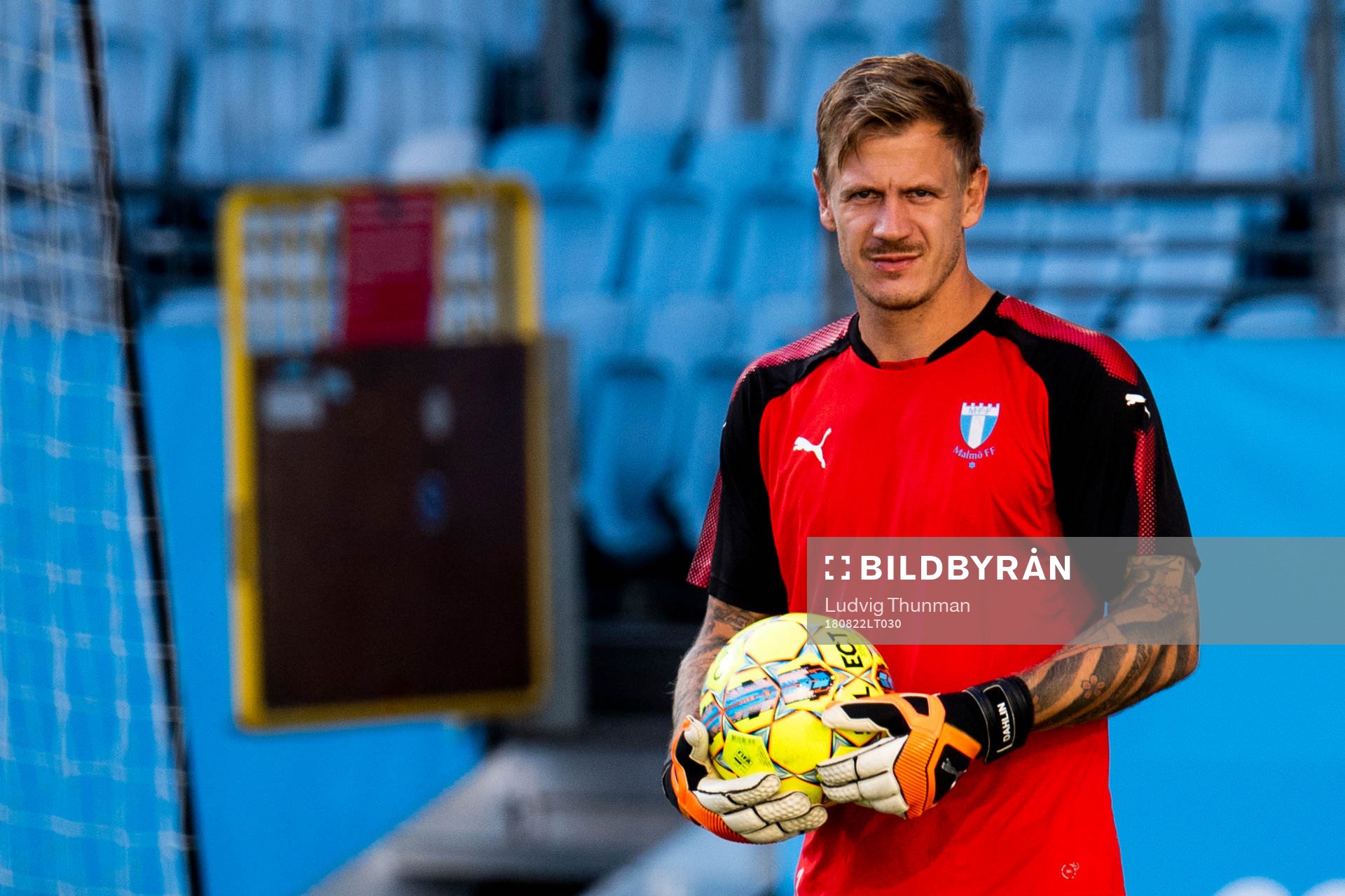 Goalkeeper Johan Dahlin of Malmö FF