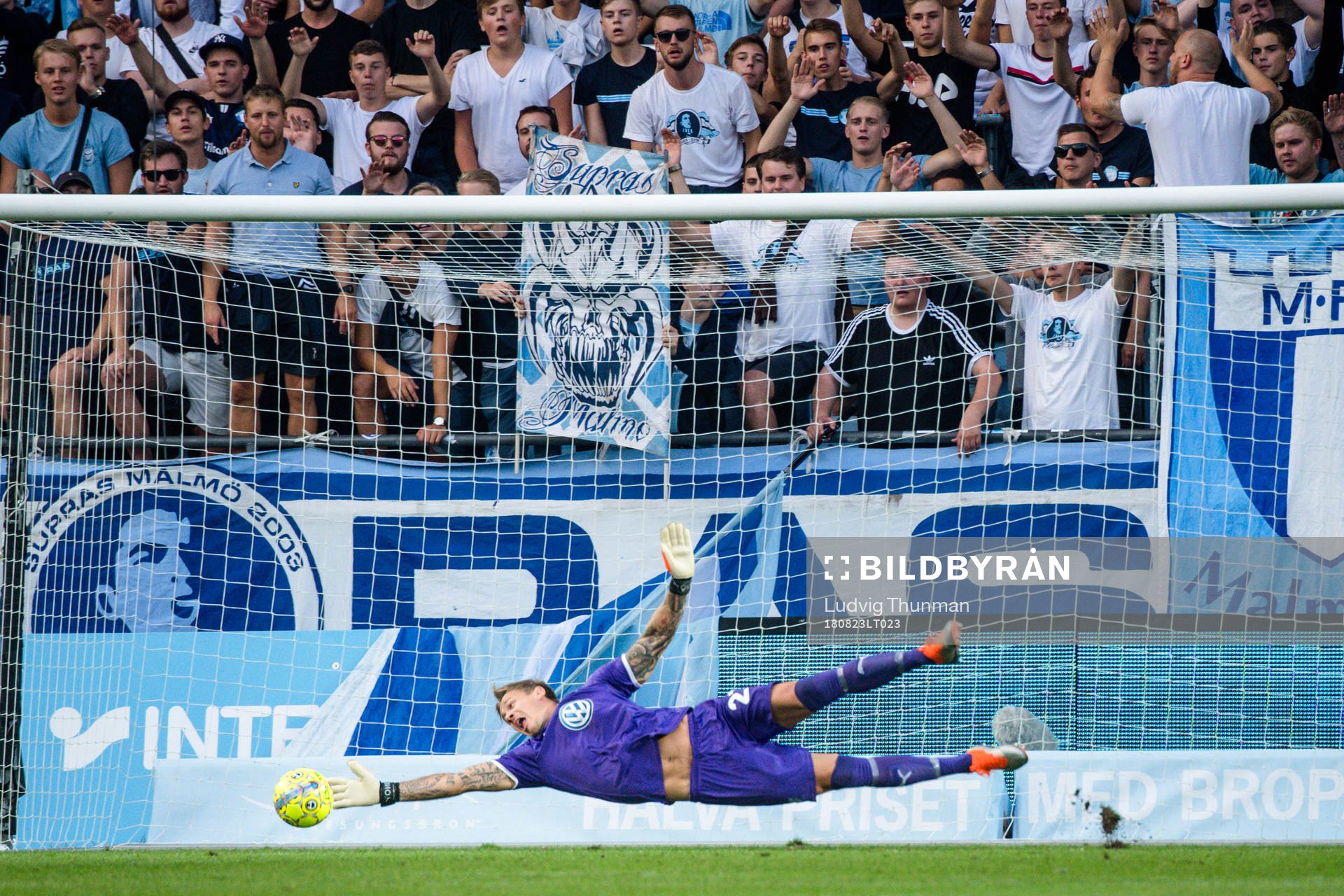 goalkeeper Johan Dahlin of Malmö FF