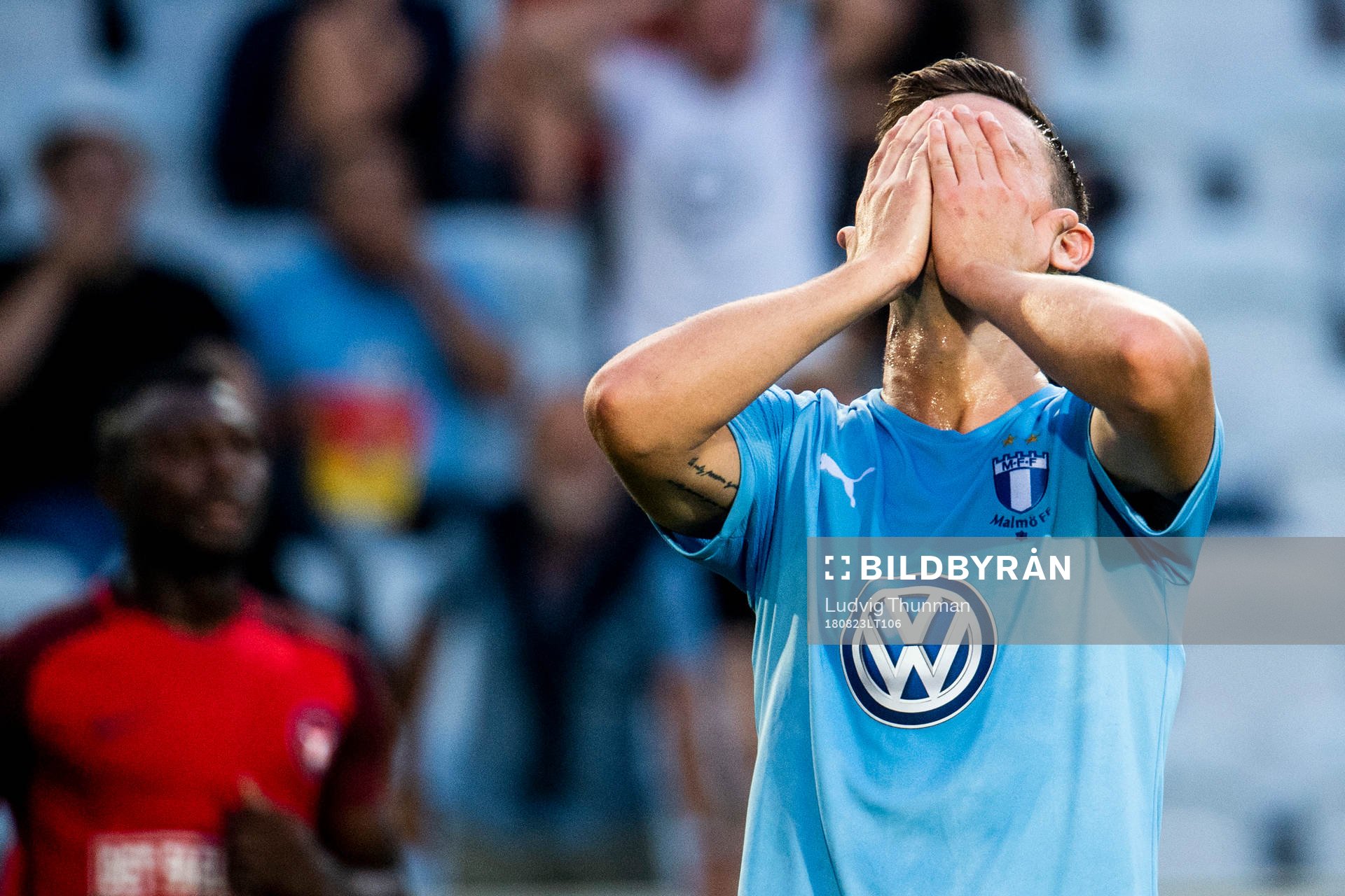 Marcus Antonsson of Malmö FF looks dejected