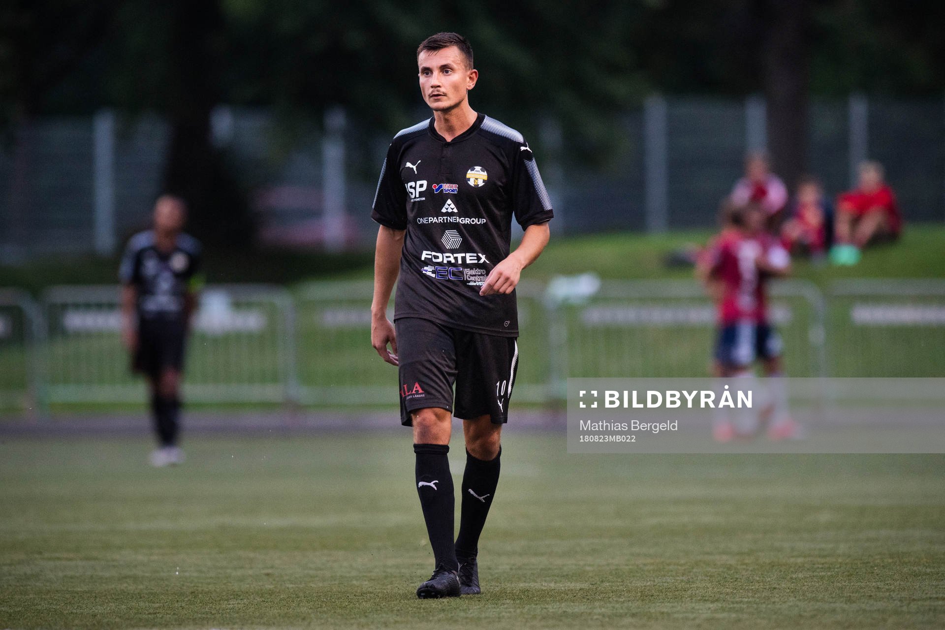 Hisingbackas Haris Skenderovic deppar