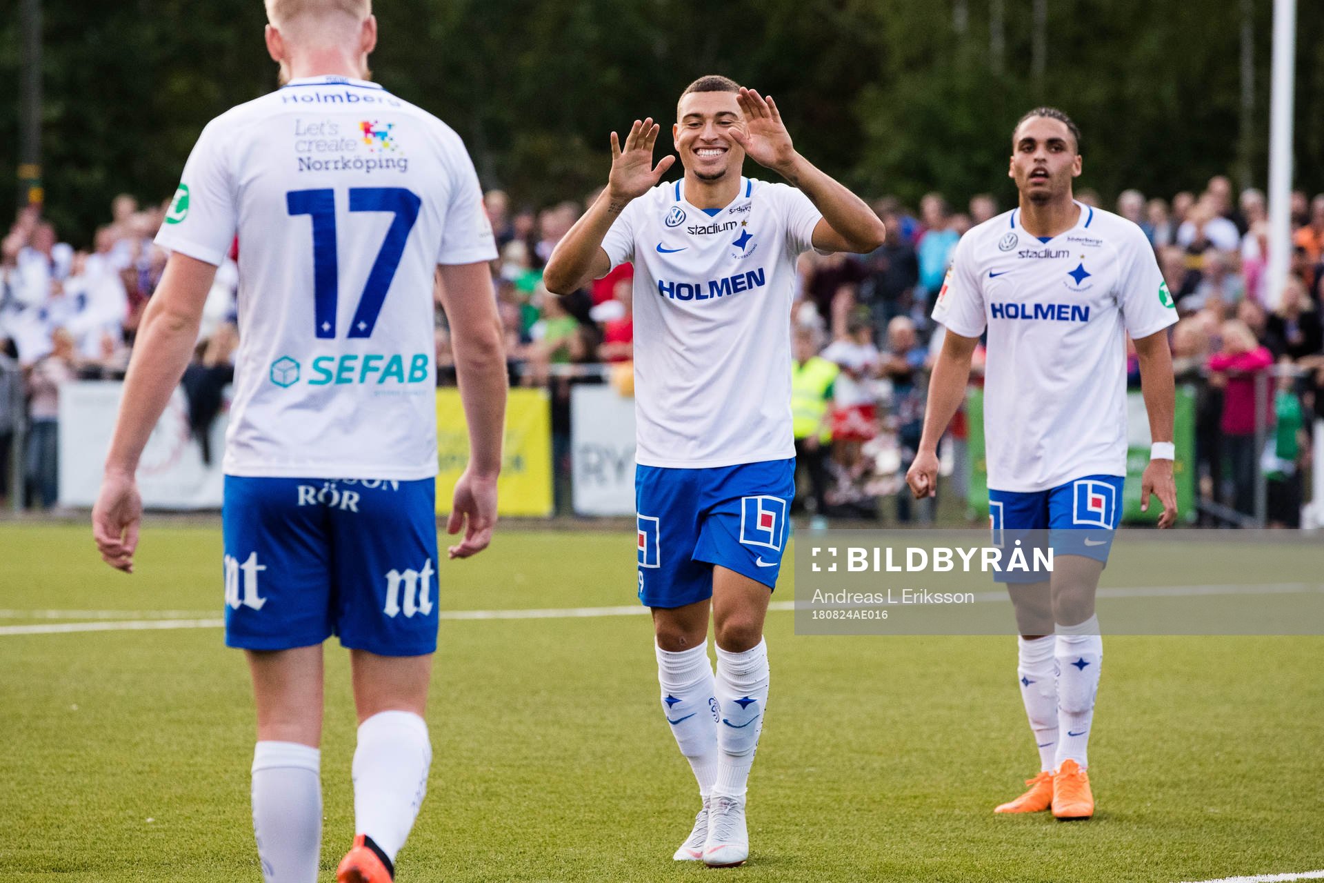 Norrköpings Kalle Holmberg och Alexander Jakobsen jublar