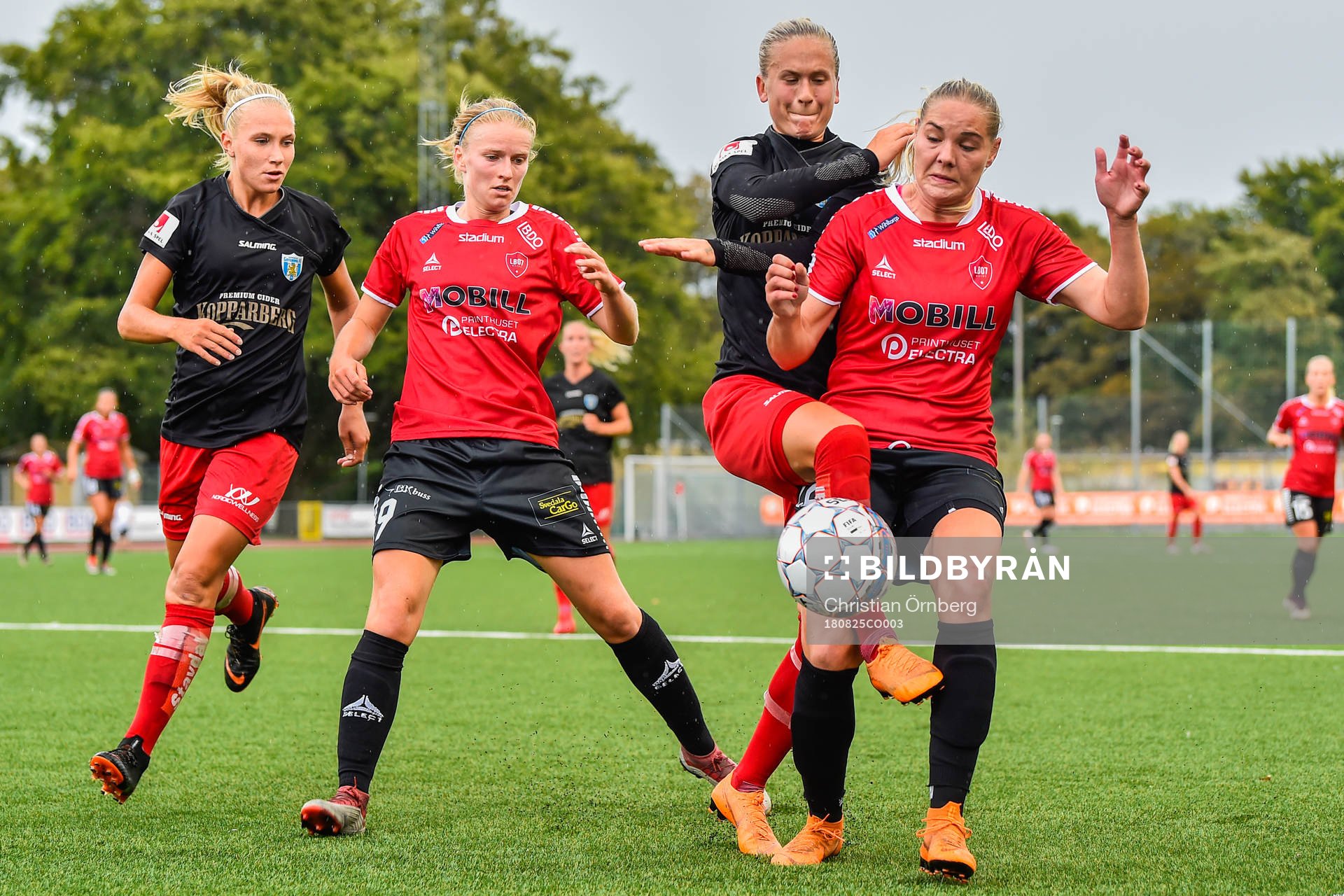 Göteborgs Emma Koivisto och Filippa Curmark i kamp om