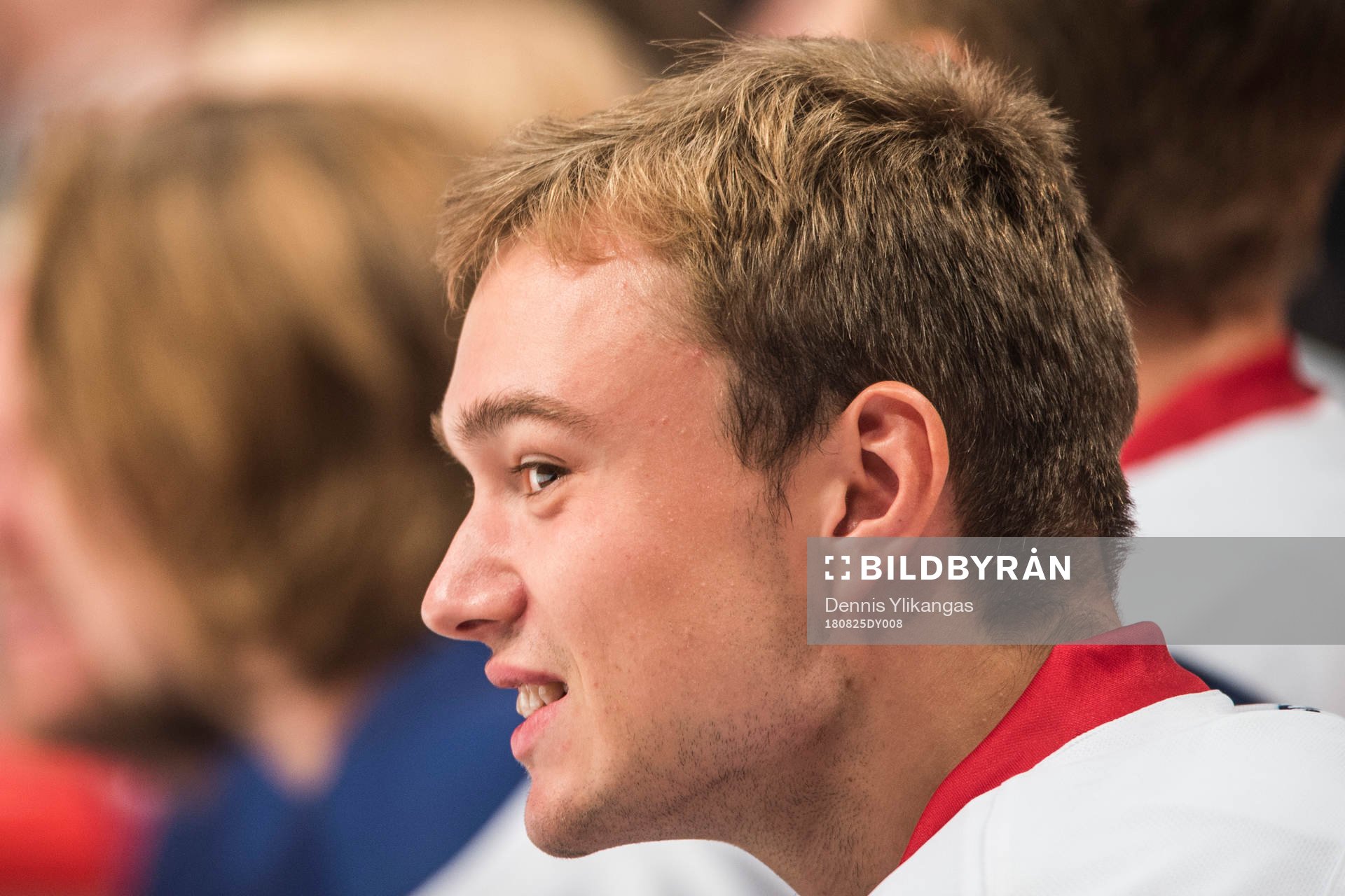 forward Jakob Forsbacka karlsson