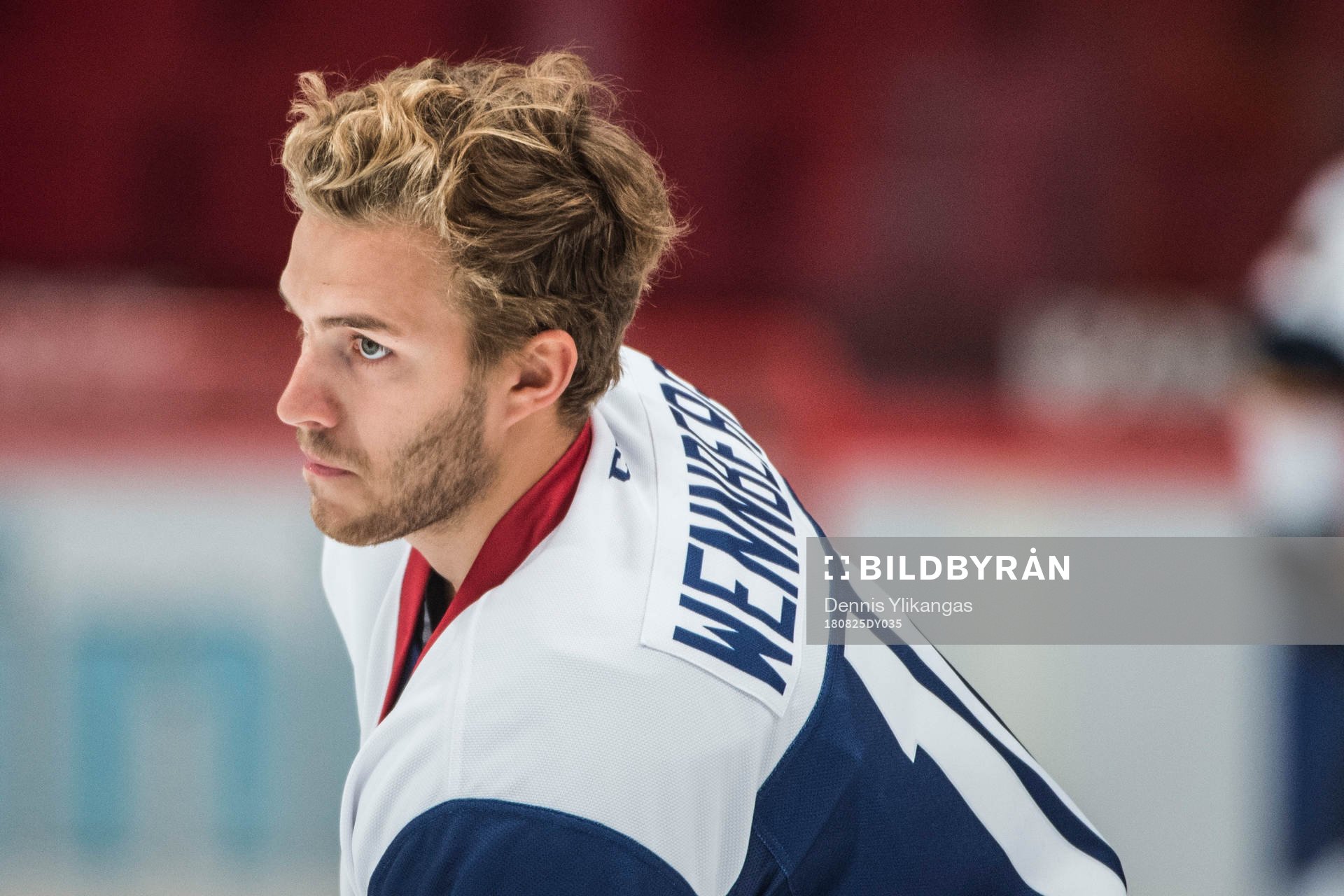 forward Alexander Wennberg