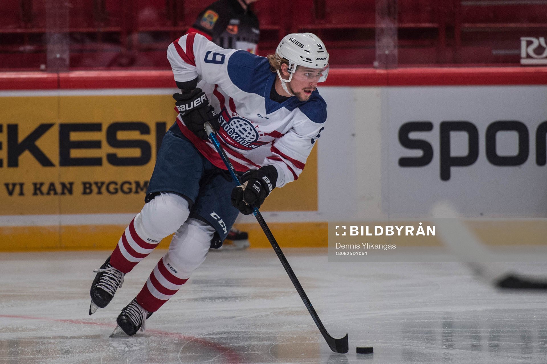 forward Adrian Kempe