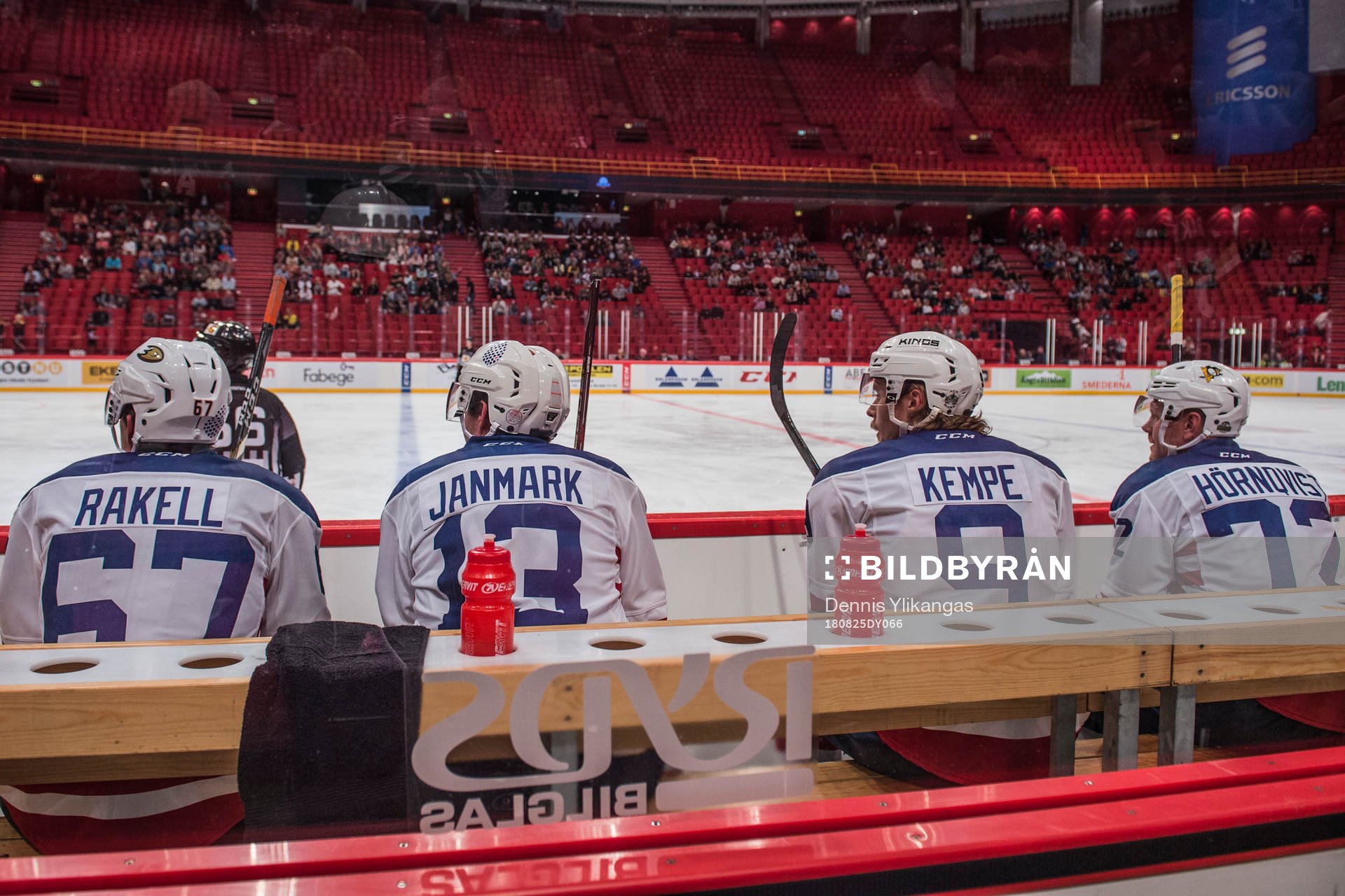 under välgörenhetsturneringen All Star Tournament mellan