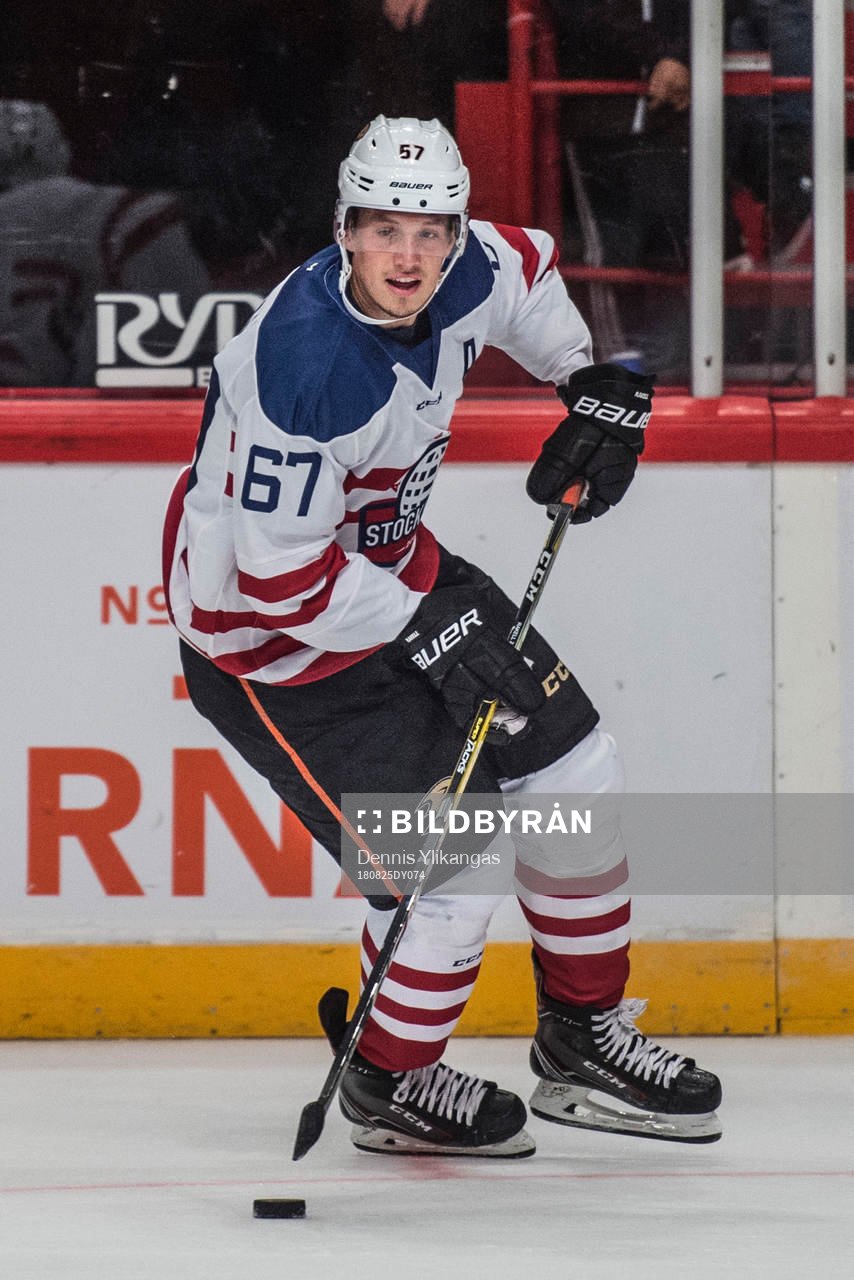 forward Rikard Rakell