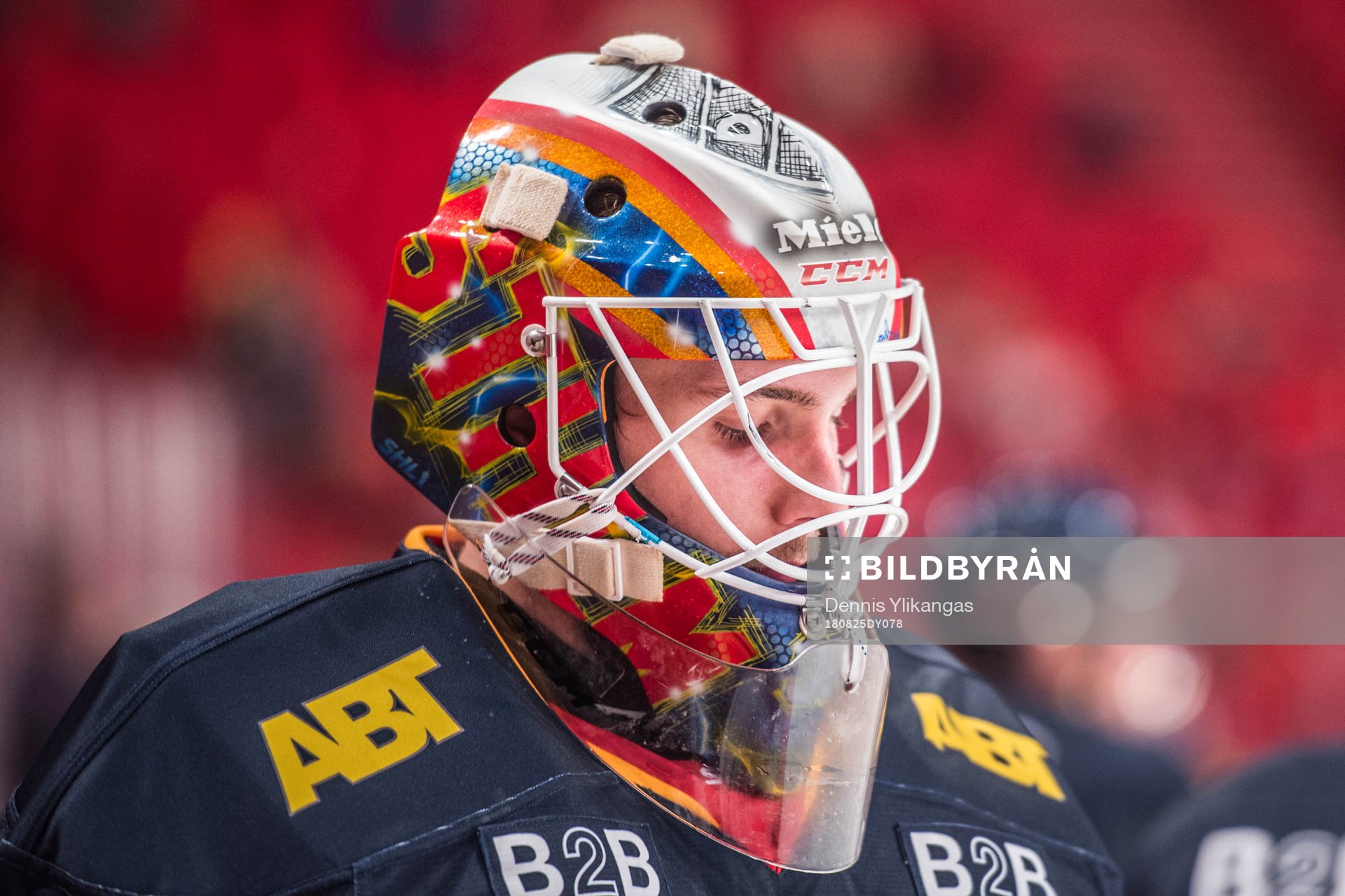 målvakt Robin Jensen ser deppig ut