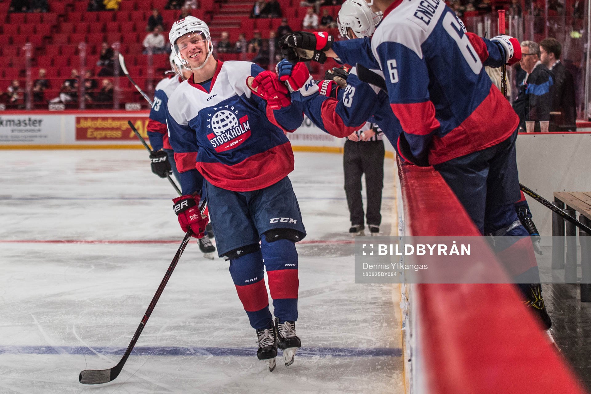 forward Jesper Bratt