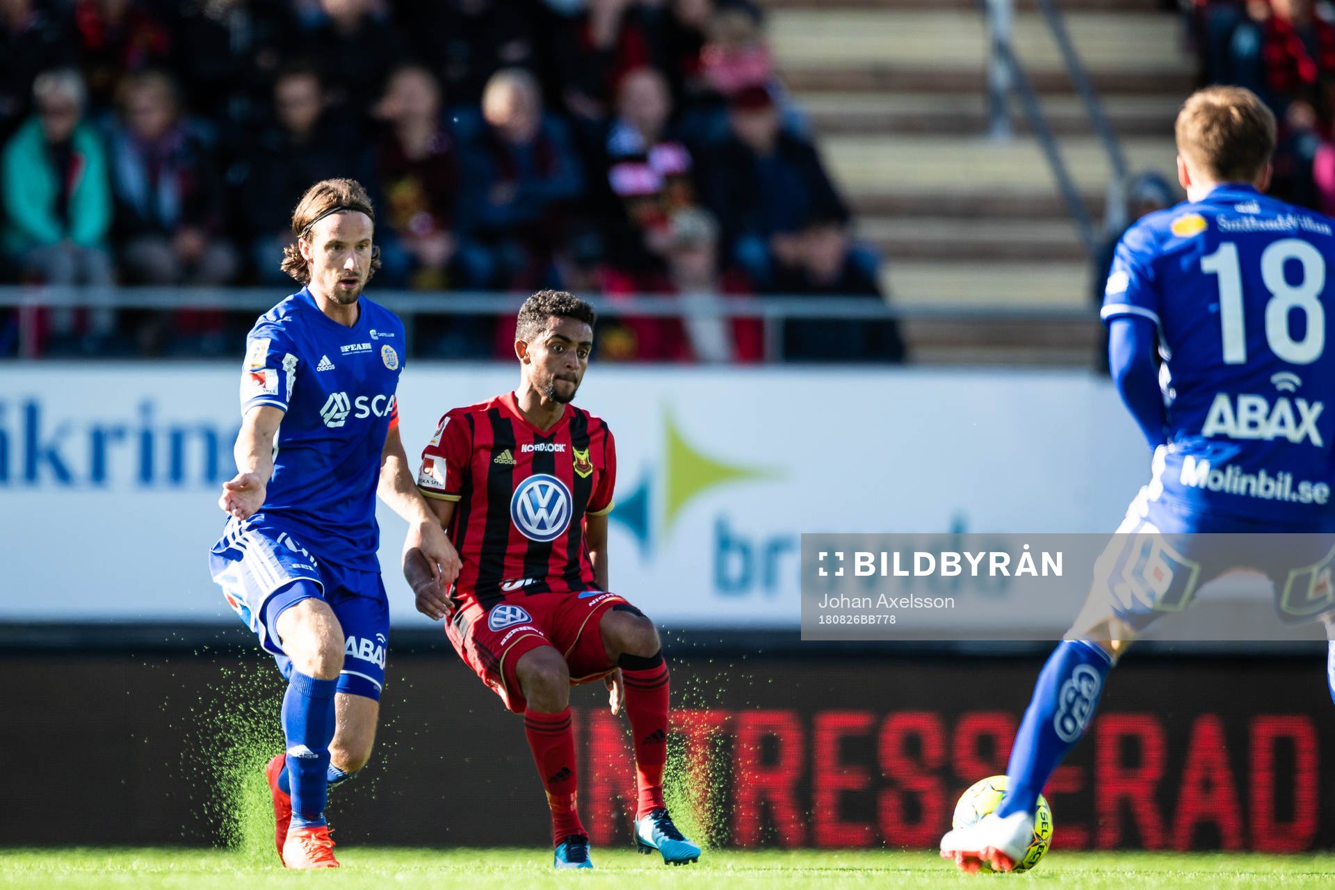 Sundsvalls Linus Hallenius  och Östersunds Tesfaldet Tekie