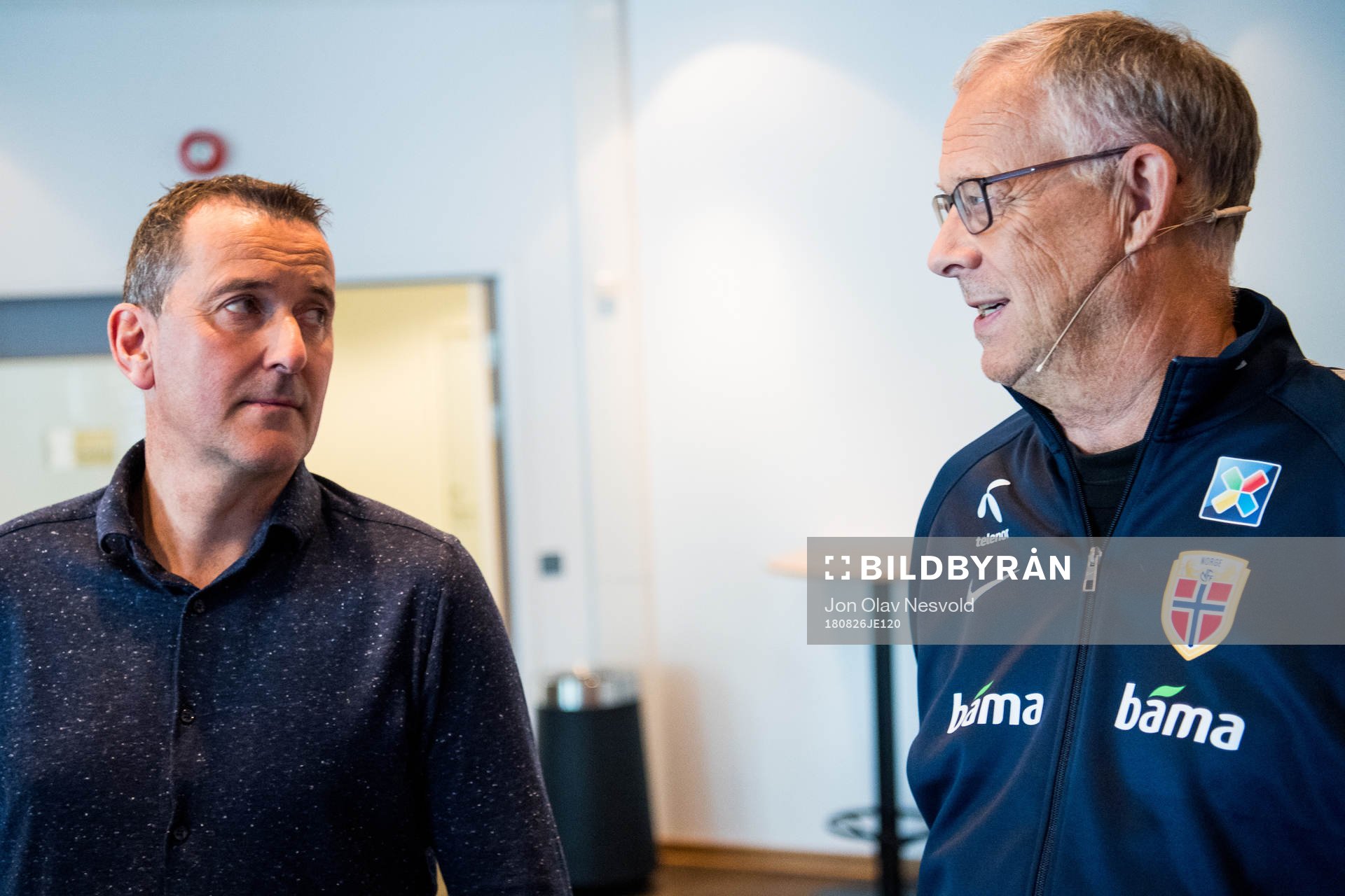 Per Joar Hansen, assistant coach, and Lars Lagerbäck, head
