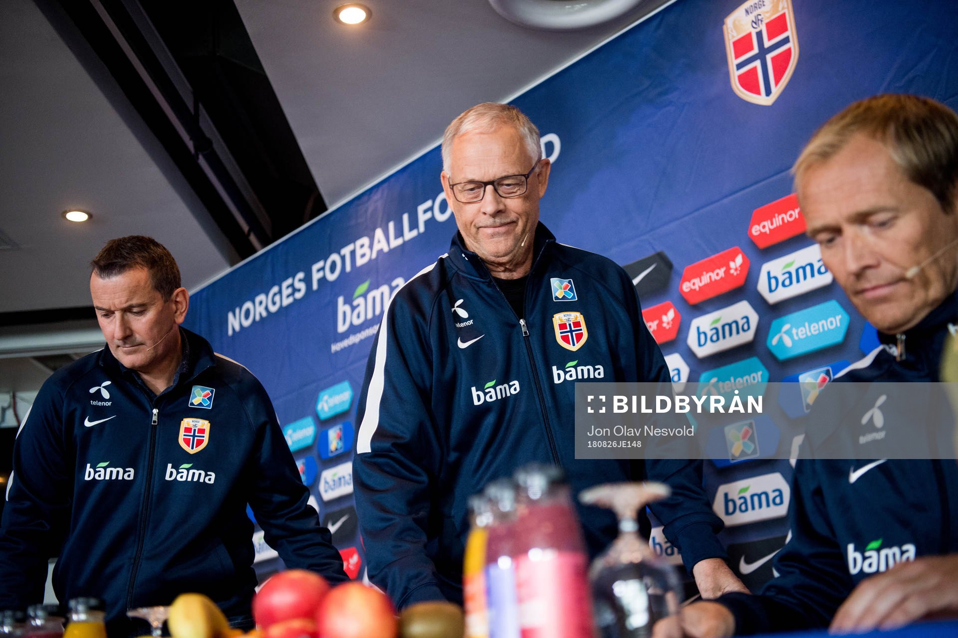 Per Joar Hansen, assistant coach, Lars Lagerbäck, head
