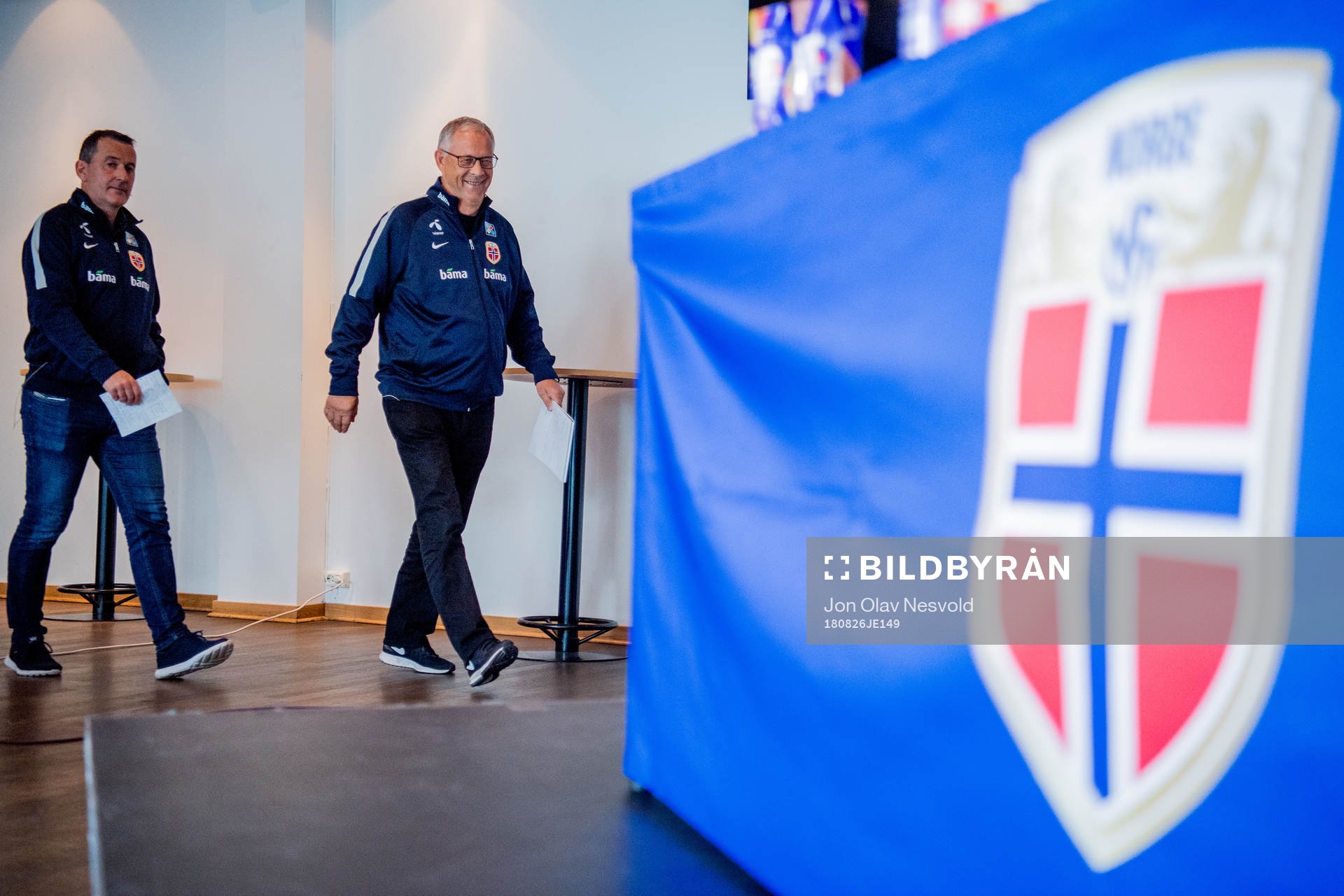 Per Joar Hansen, assistant coach, and Lars Lagerbäck, head