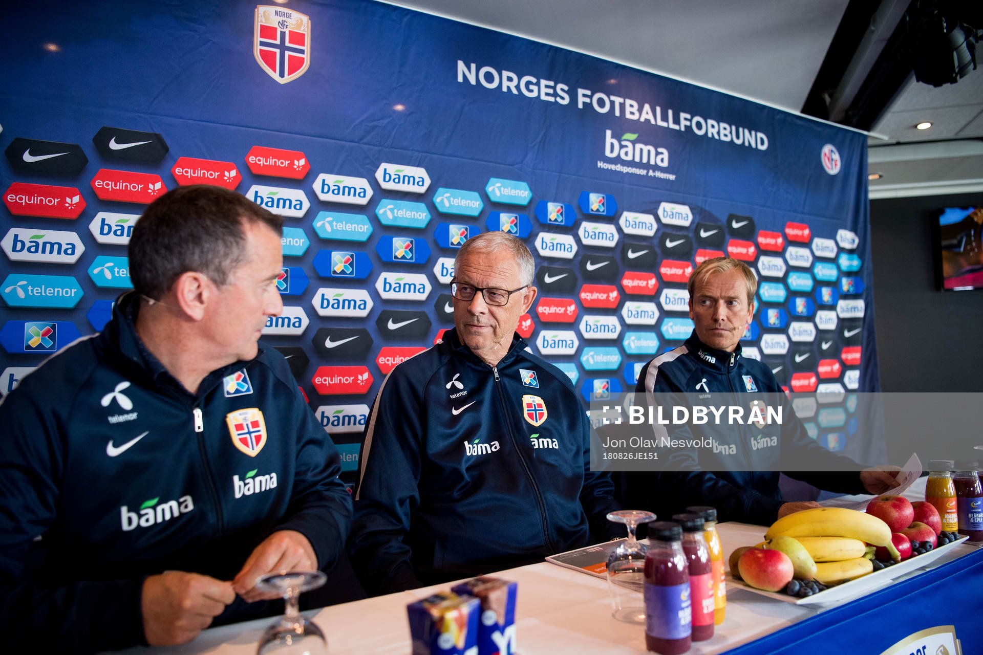 Per Joar Hansen, assistant coach, Lars Lagerbäck, head