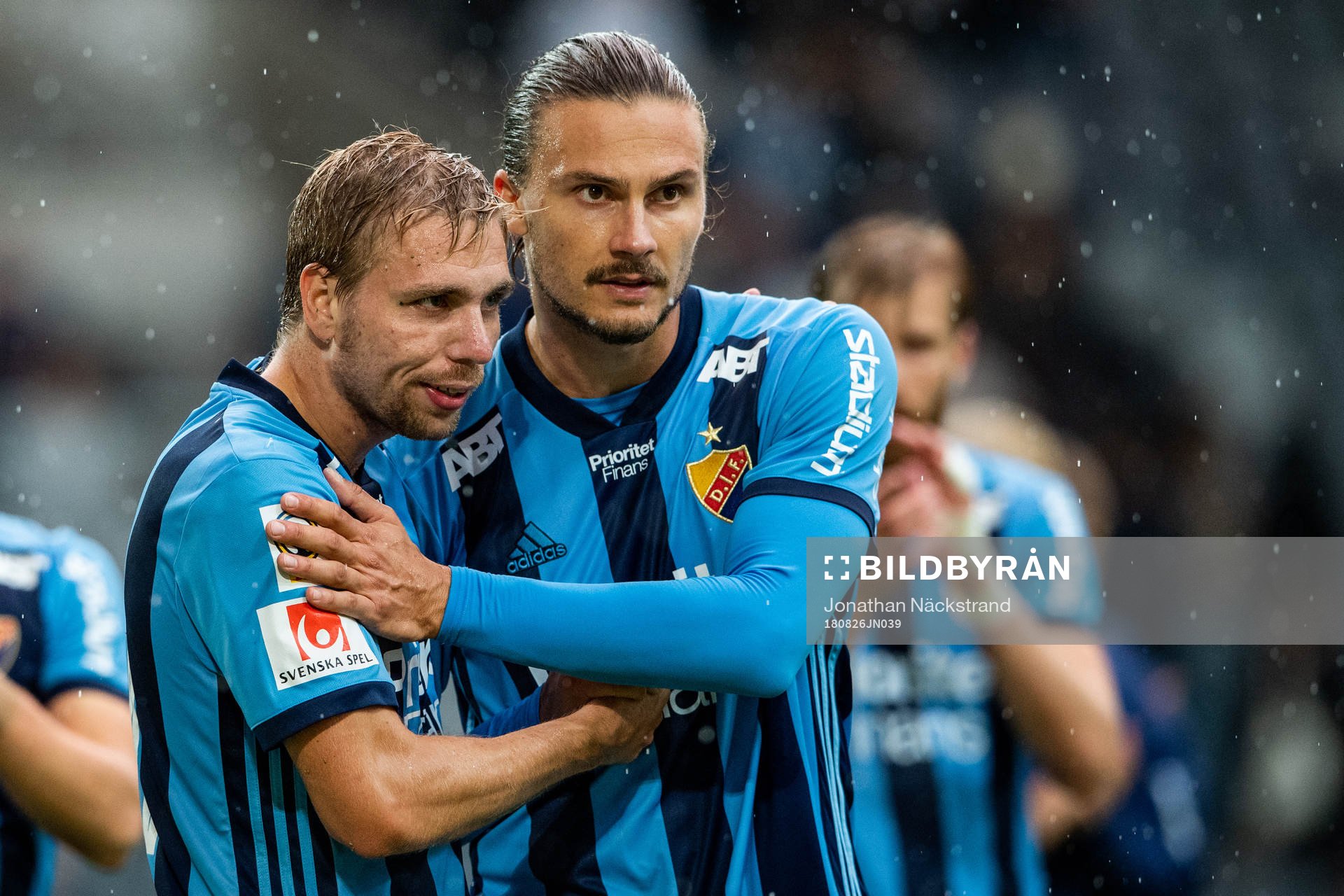 Djurgårdens Jonathan Ring och Erik Johansson jublar