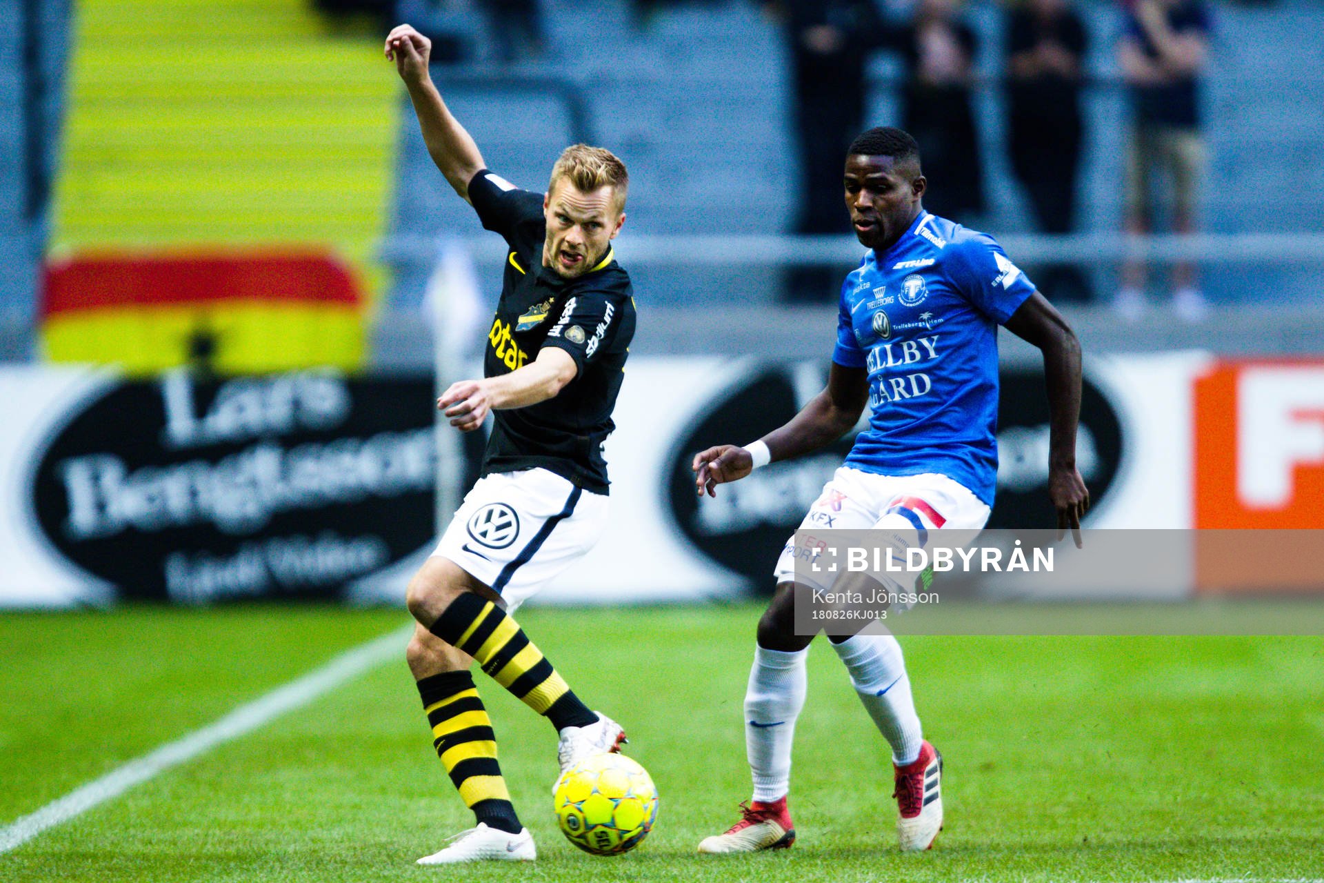 s Sebastian Larsson och Trelleborgs Kofi Sarkodie