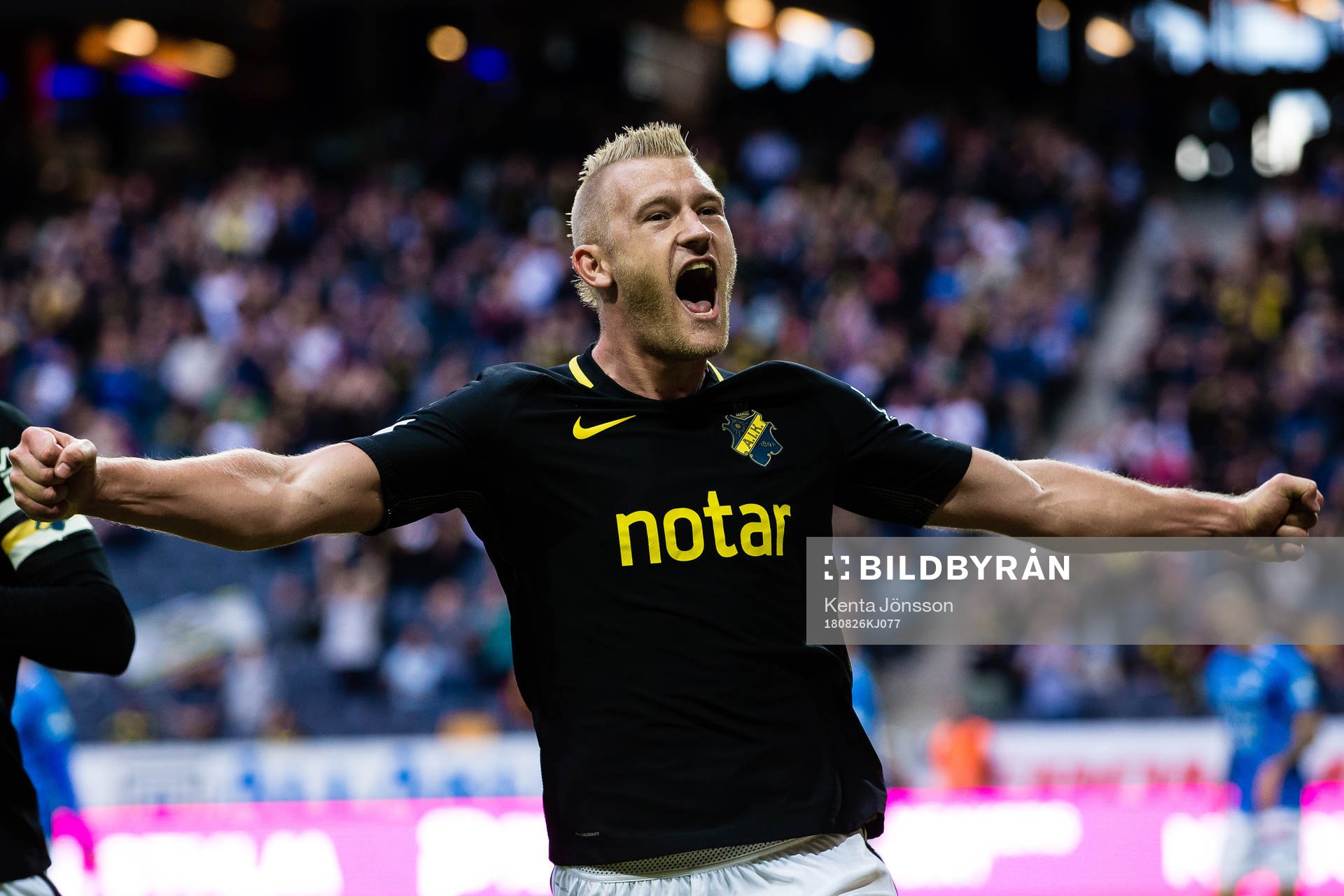 s Robin Jansson jublar