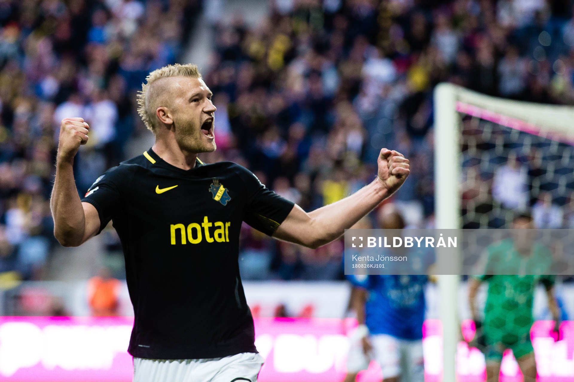 s Robin Jansson jublar