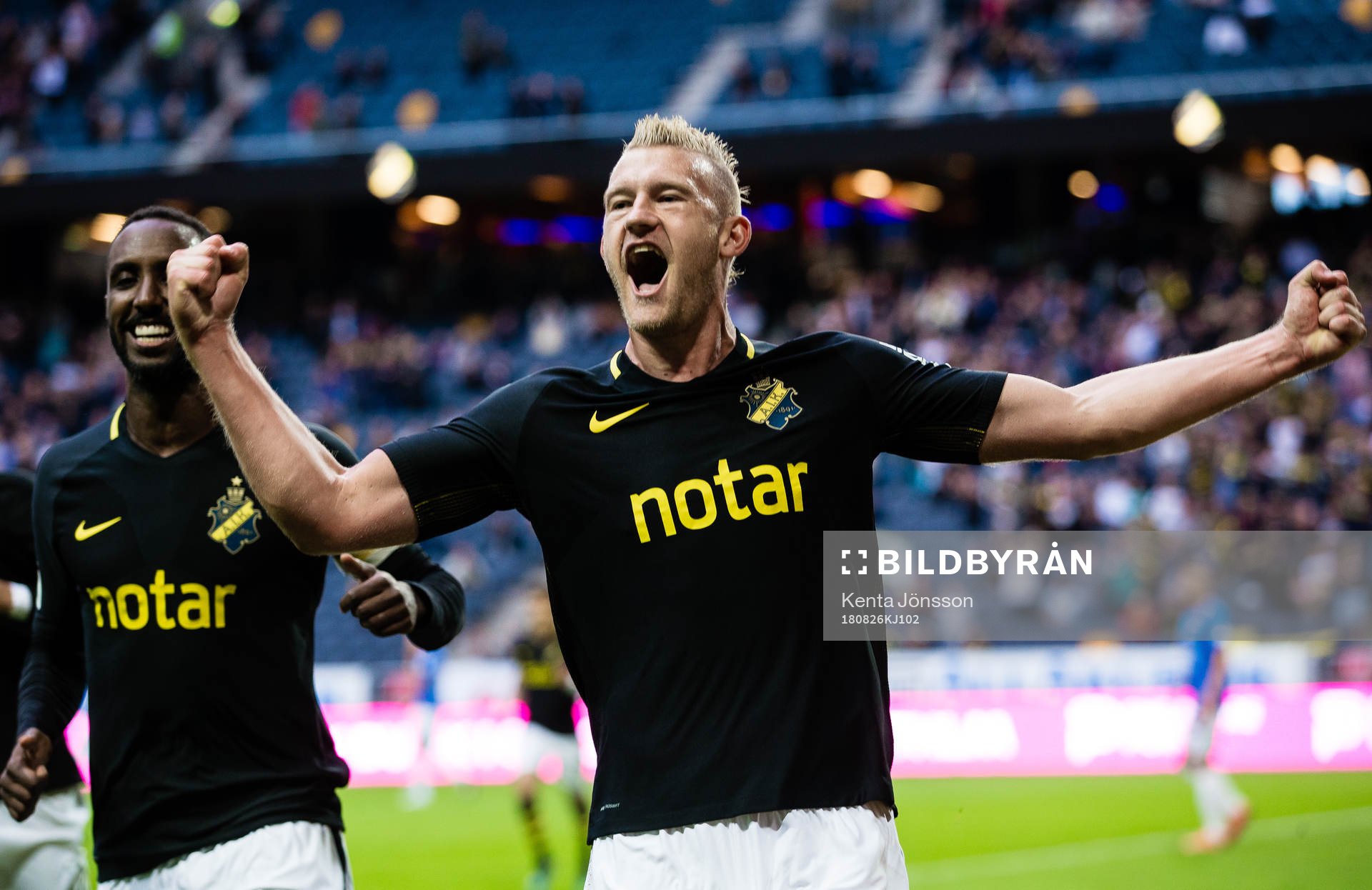 s Robin Jansson jublar