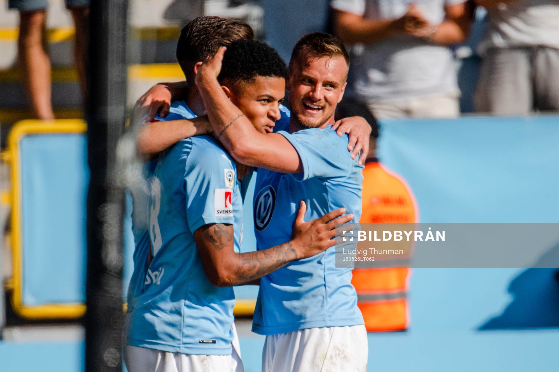 Malmö FFs  Romain Gall jublar med Eric Larsson