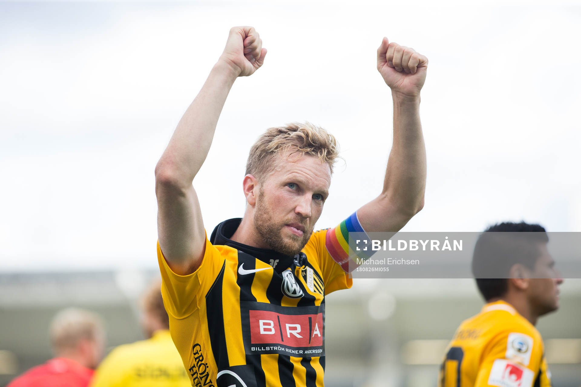 Häckens Rasmus Lindgren tackar klacken