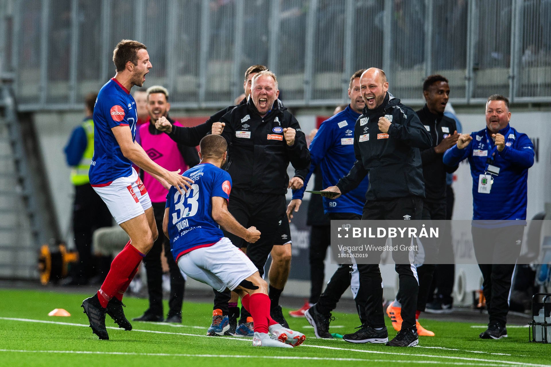 Amin Nouri of Vålerenga celebrates