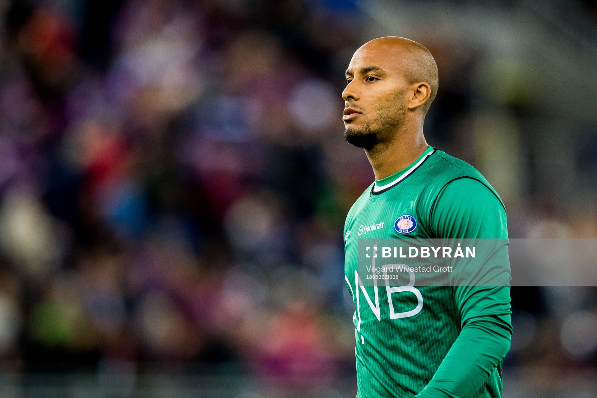 Goalkeeper Adam Larsen Kwarasey of Vålerenga