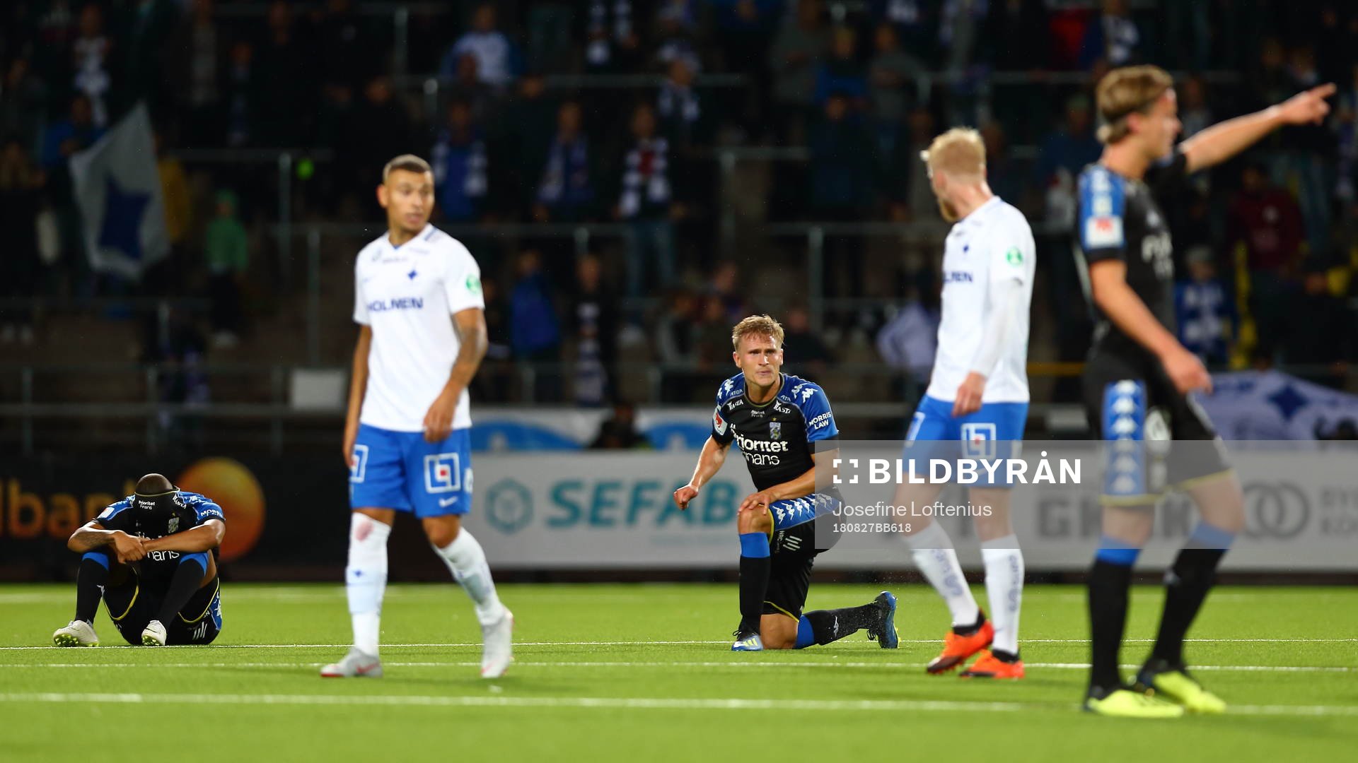 IFK Göteborgs Carl Starfelt reagerar och Kristopher Da