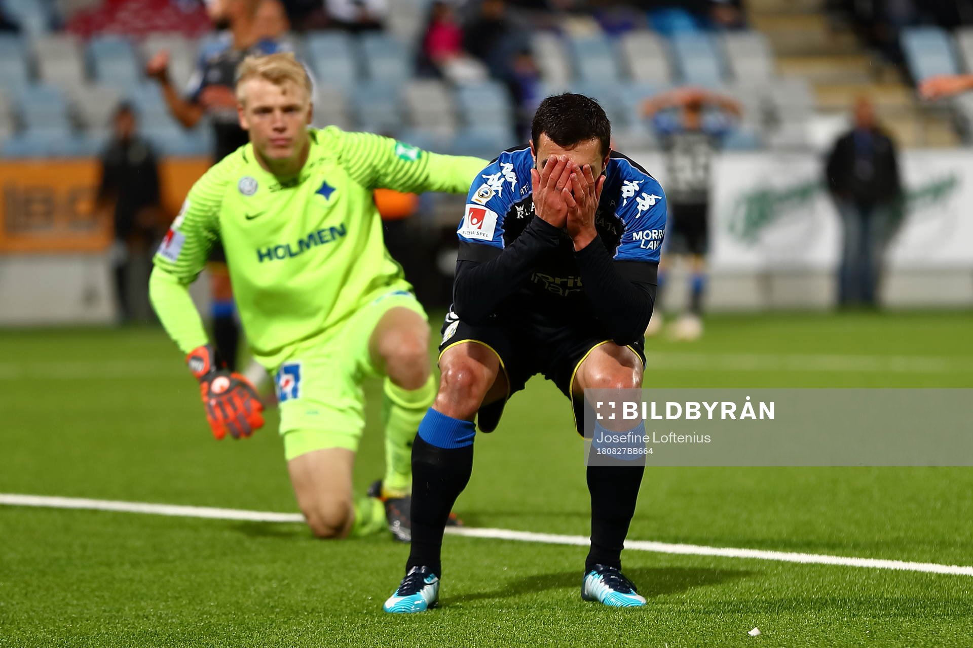 IFK Göteborgs Giorgi Kharaishvili reagerar framför