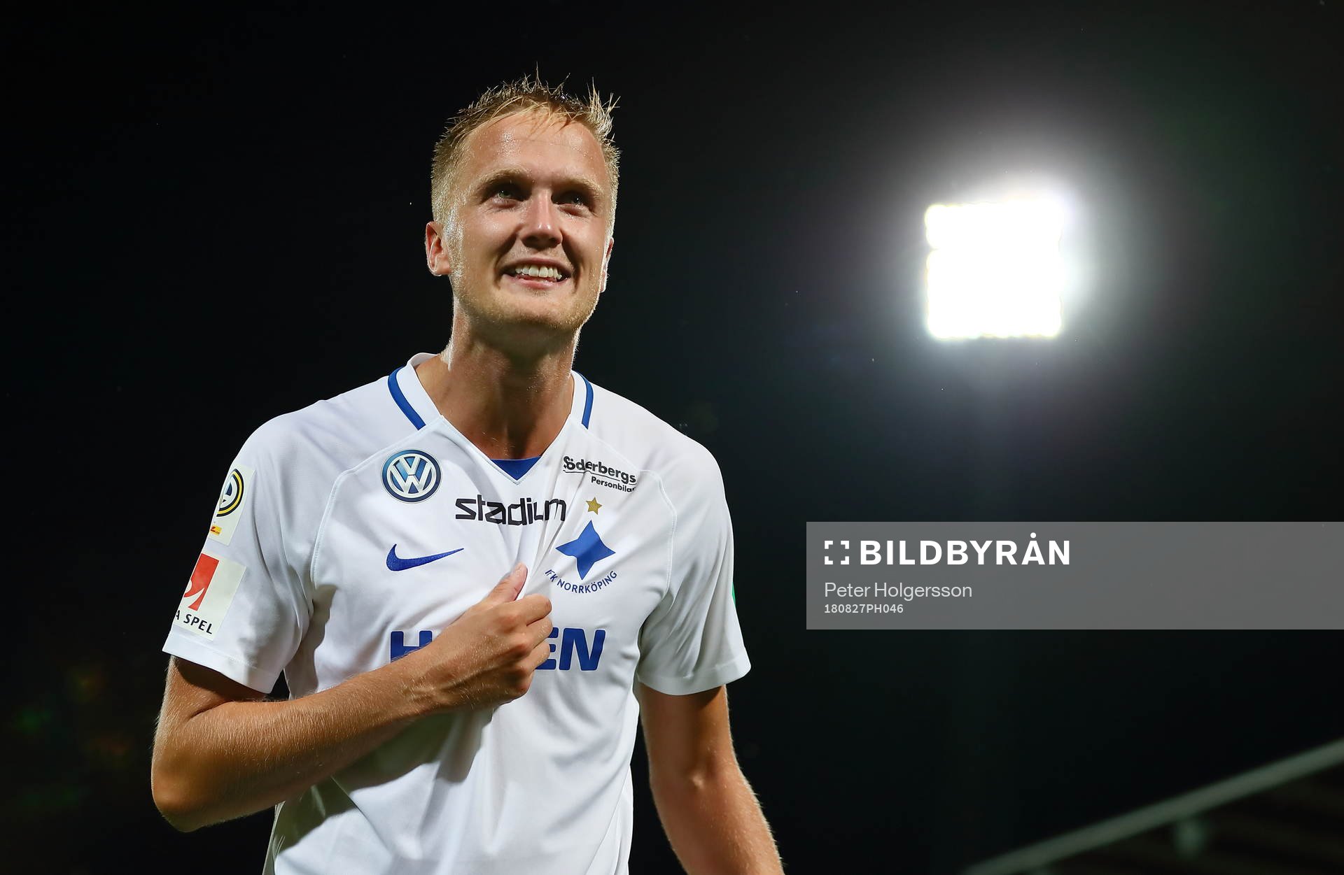 Norrköpings Kasper Larsen  jublar