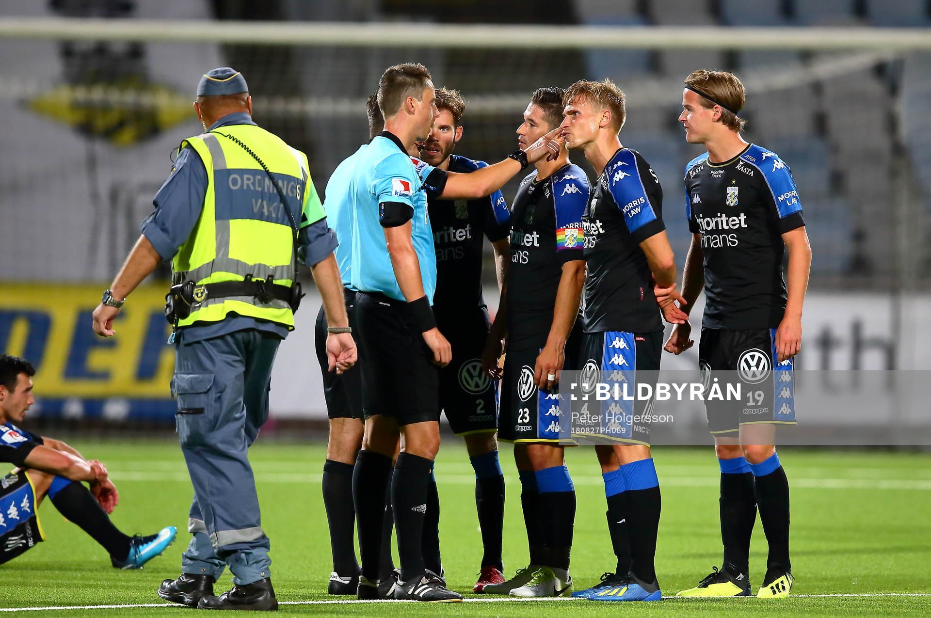 IFK Göteborgs spelare med David Boo Wiklander reagerar på