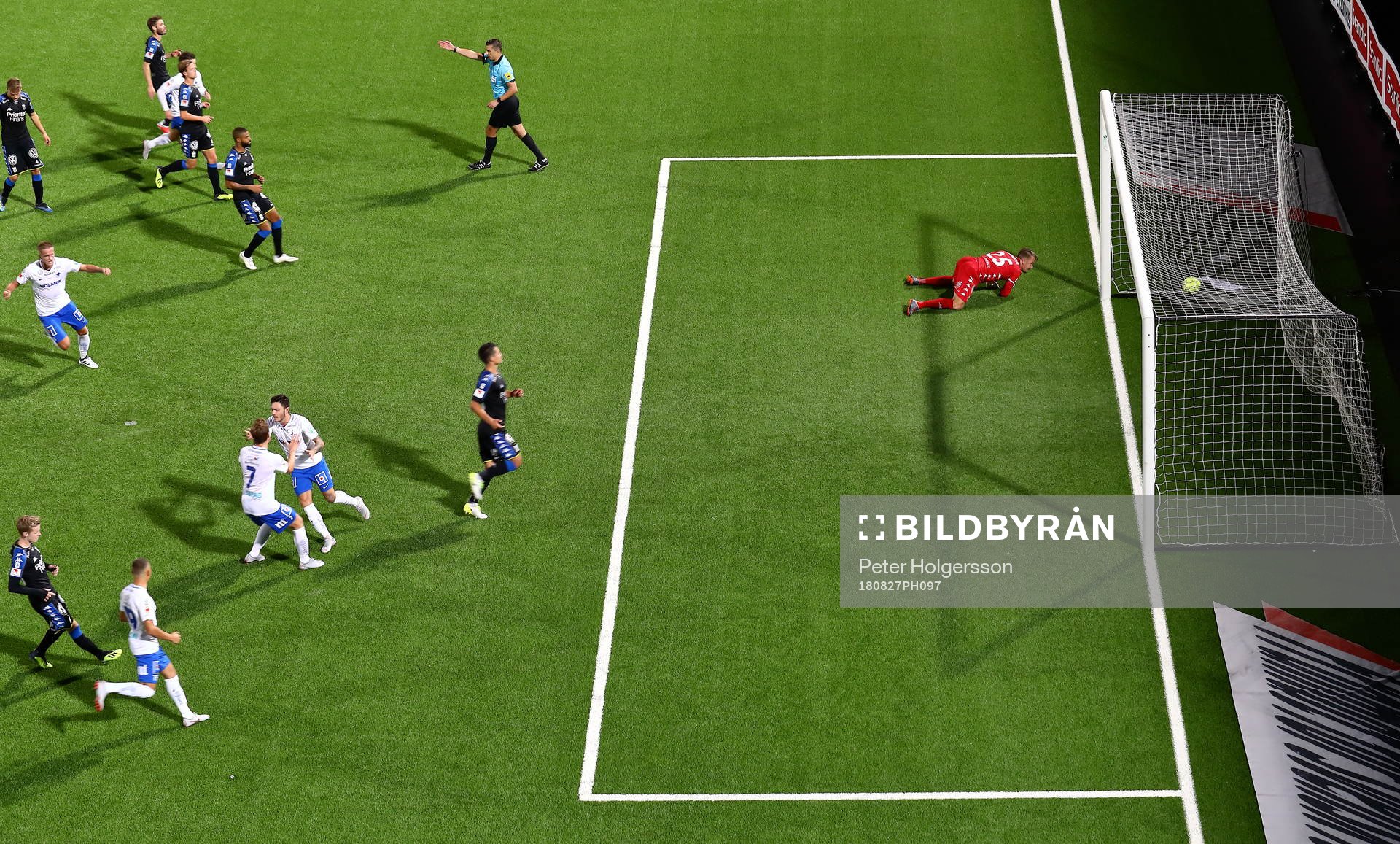 Mål 1-1 på straff av Norrköpings David Moberg Karlsson